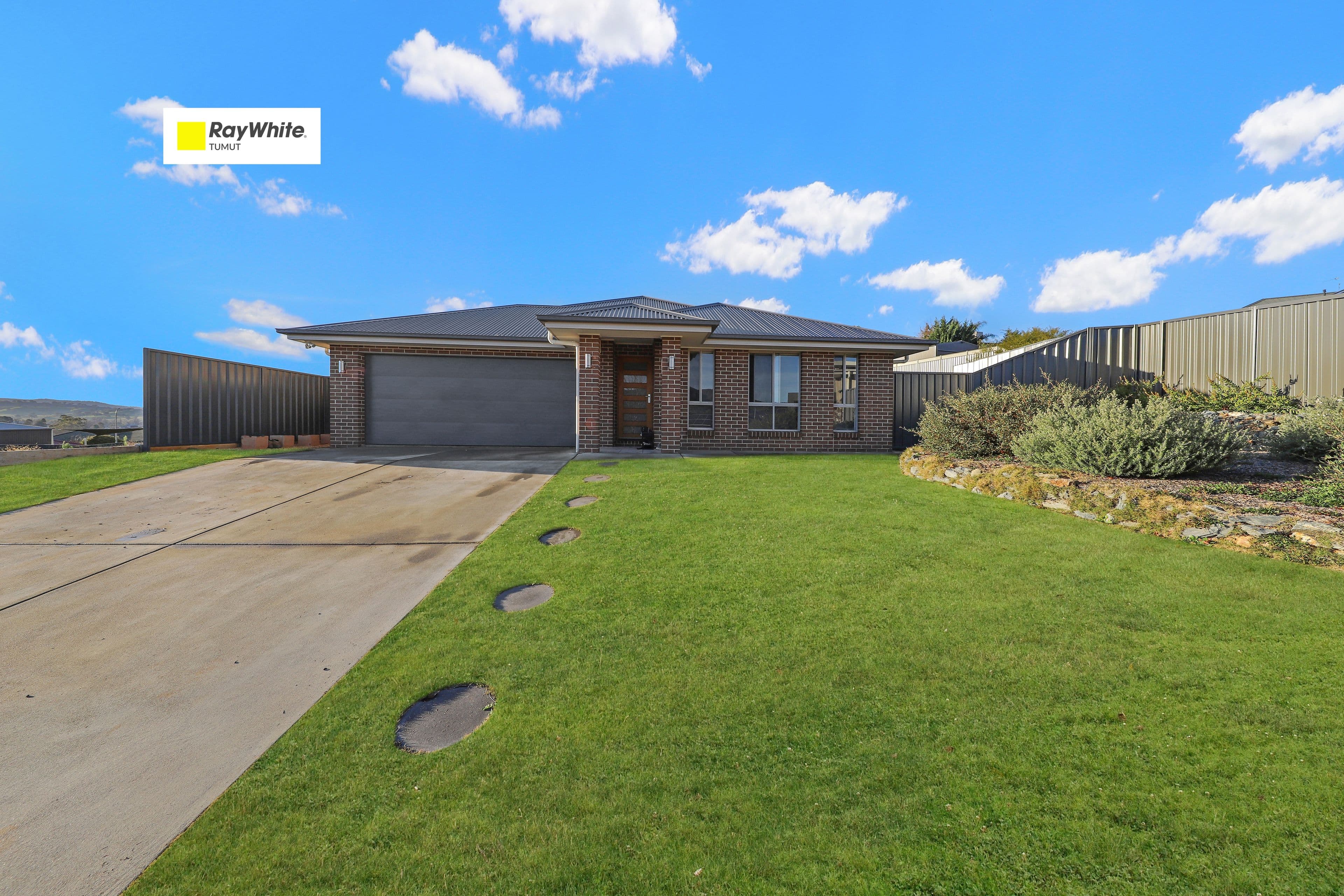 8 Boyd Grove, Tumut NSW 2720, Tumut - Image 1