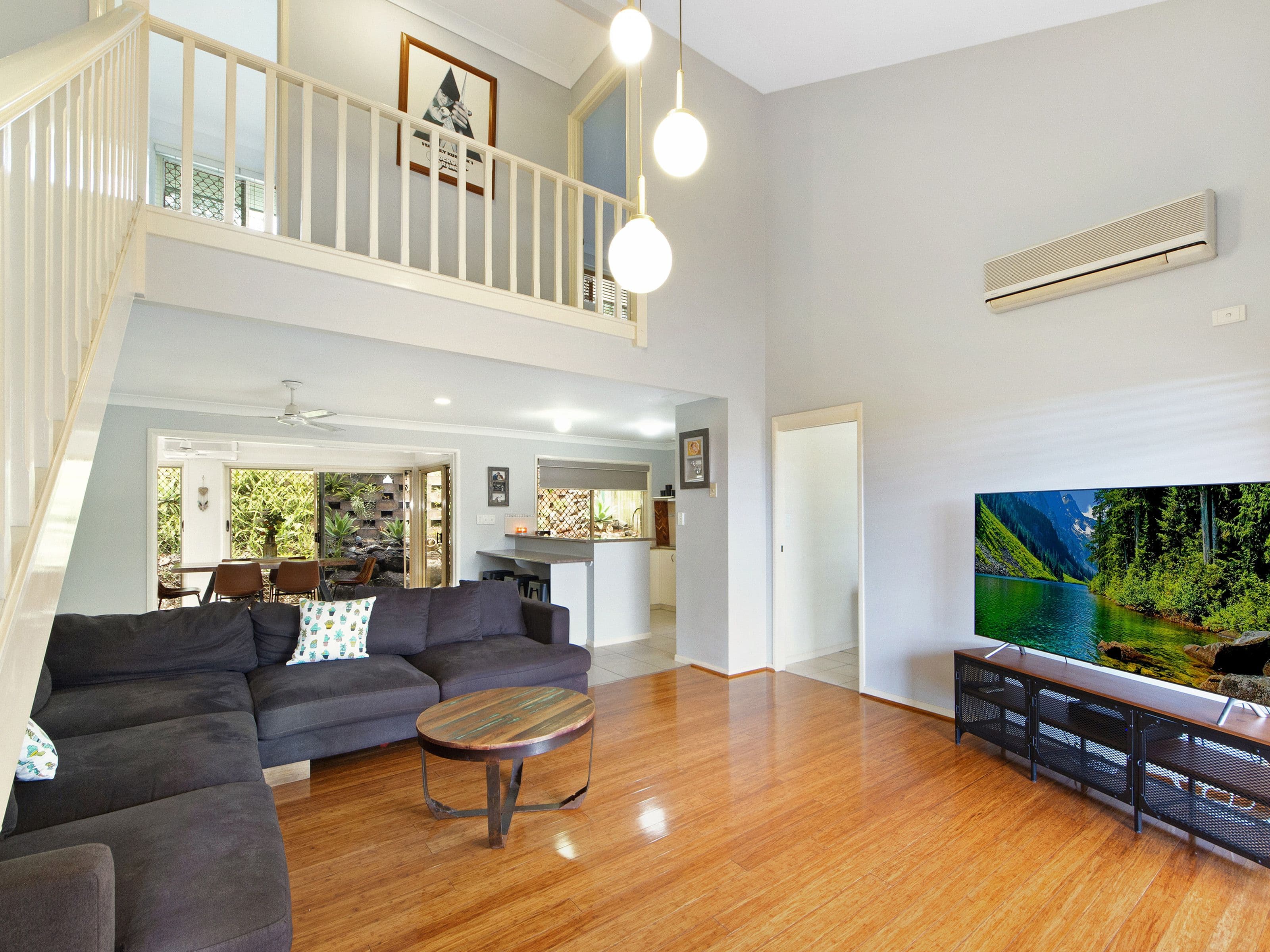 33 Stachon Street, North Gosford, North Gosford - Thumbnail 2