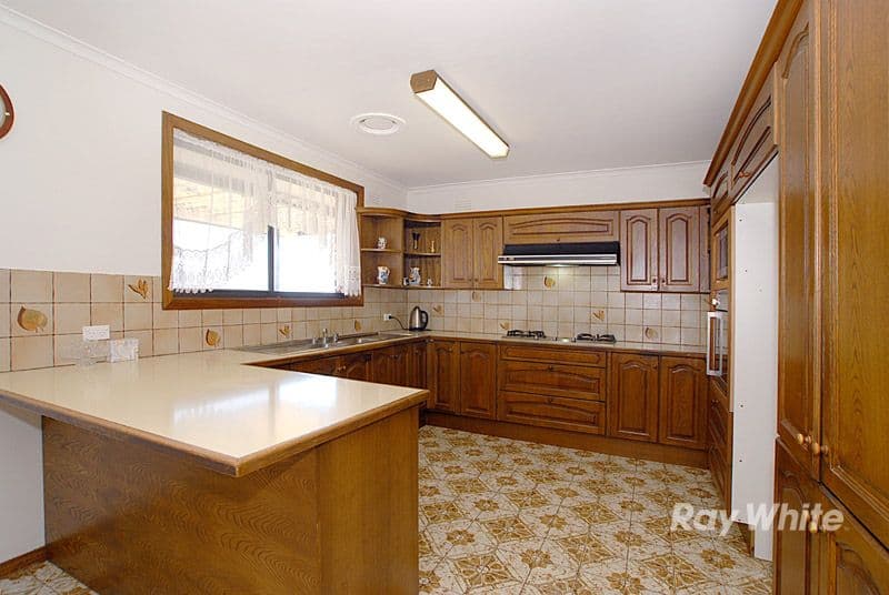 2 Cezanne Crescent, WHEELERS HILL VIC 3150, Wheelers Hill - Thumbnail 2
