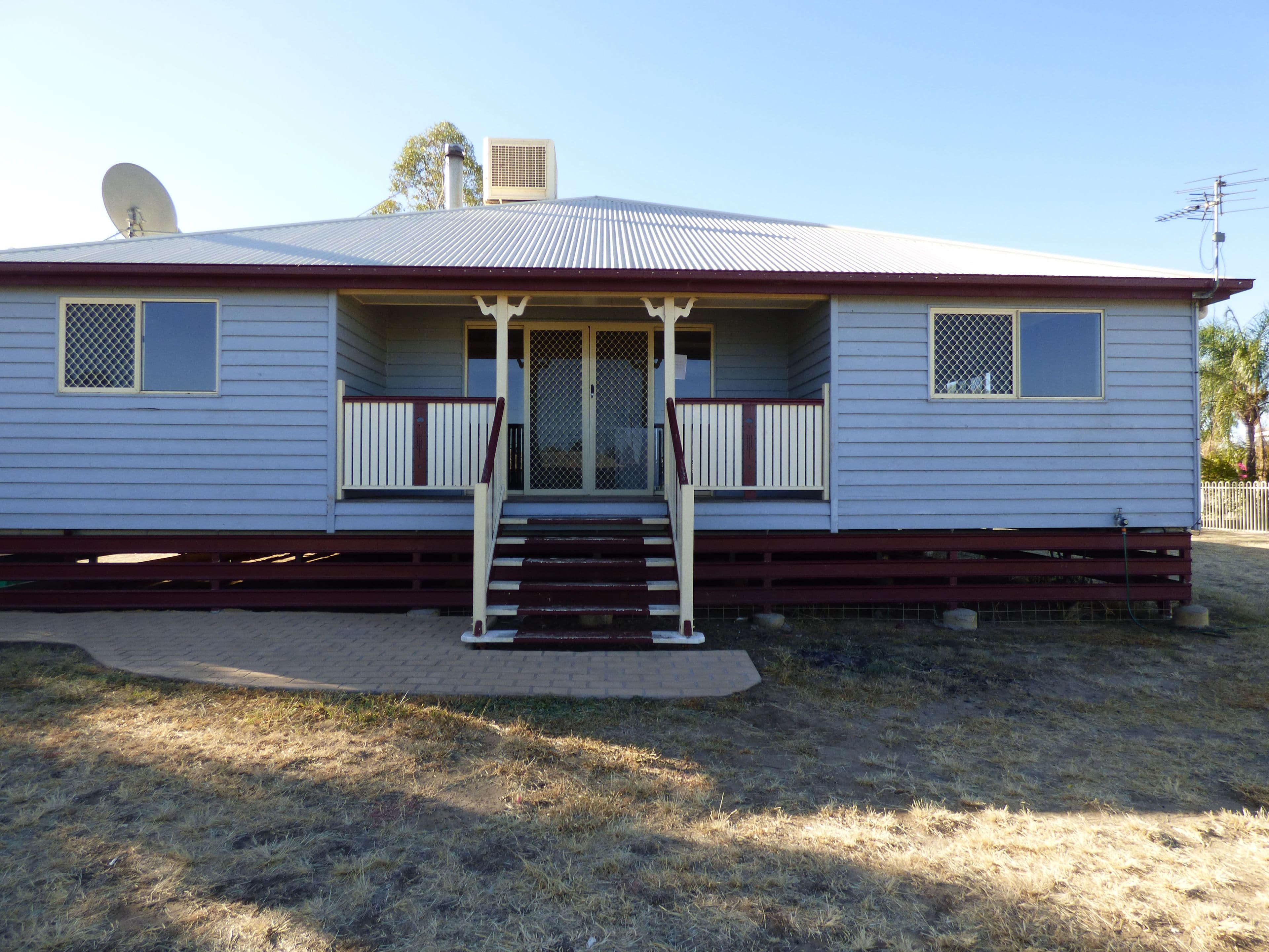 16-18 Derry Street, Roma QLD 4455, Roma - Thumbnail 3
