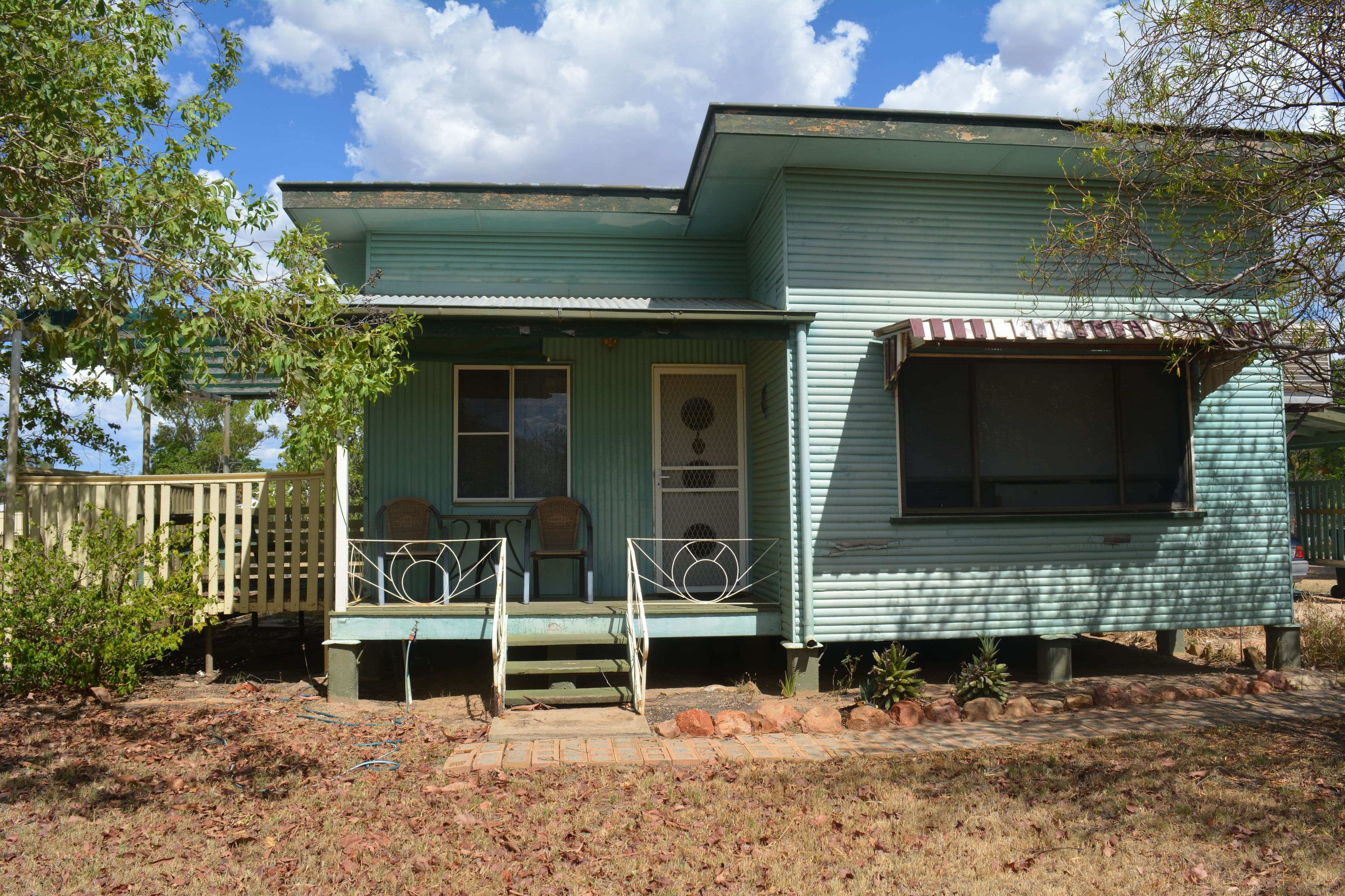 9 Violet Street, Blackall QLD 4472, Blackall - Image 1