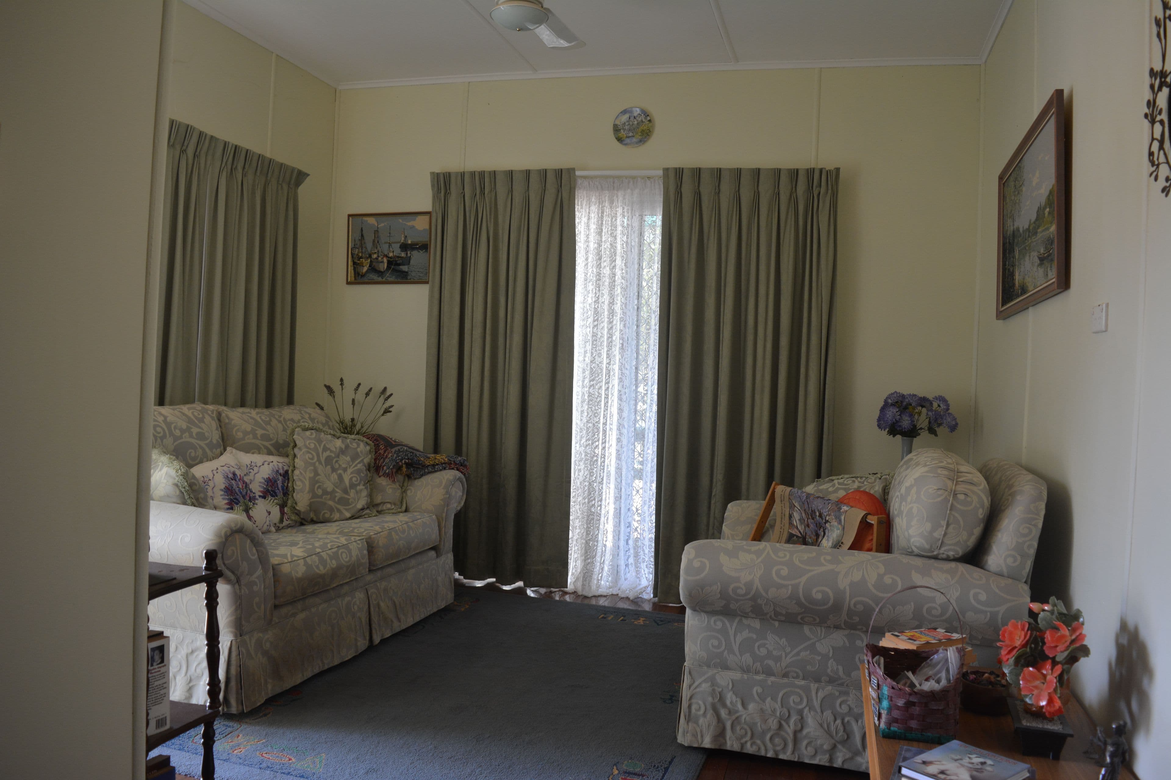 9 Violet Street, Blackall QLD 4472, Blackall - Thumbnail 2