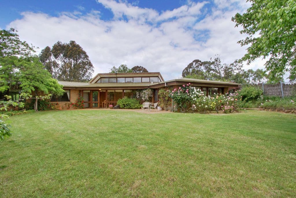 10 Greenaway Place, Goulburn - Image 1