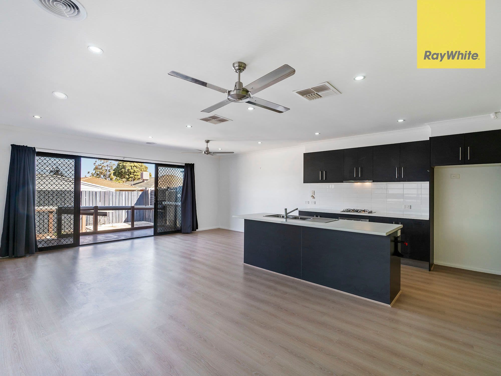 193 Centenary Avenue, Melton VIC 3337, Melton - Thumbnail 4