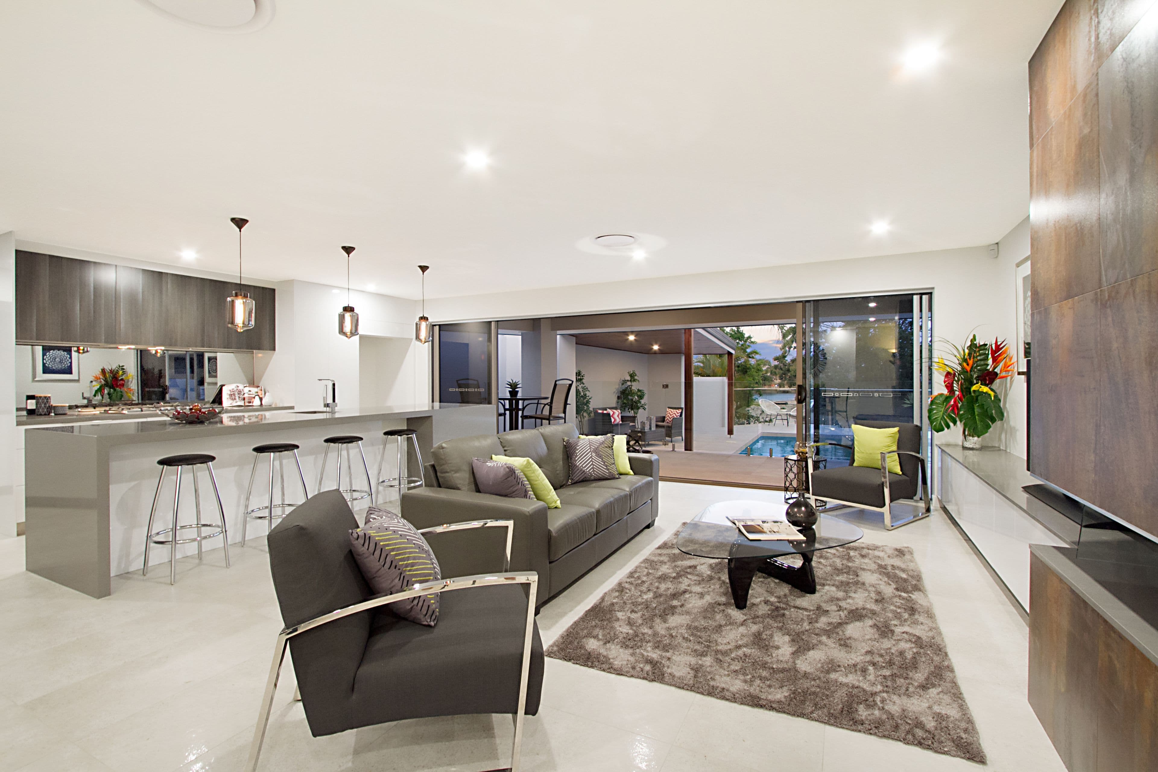 27 Claymore Crescent, Sorrento QLD 4217, Sorrento - Thumbnail 2