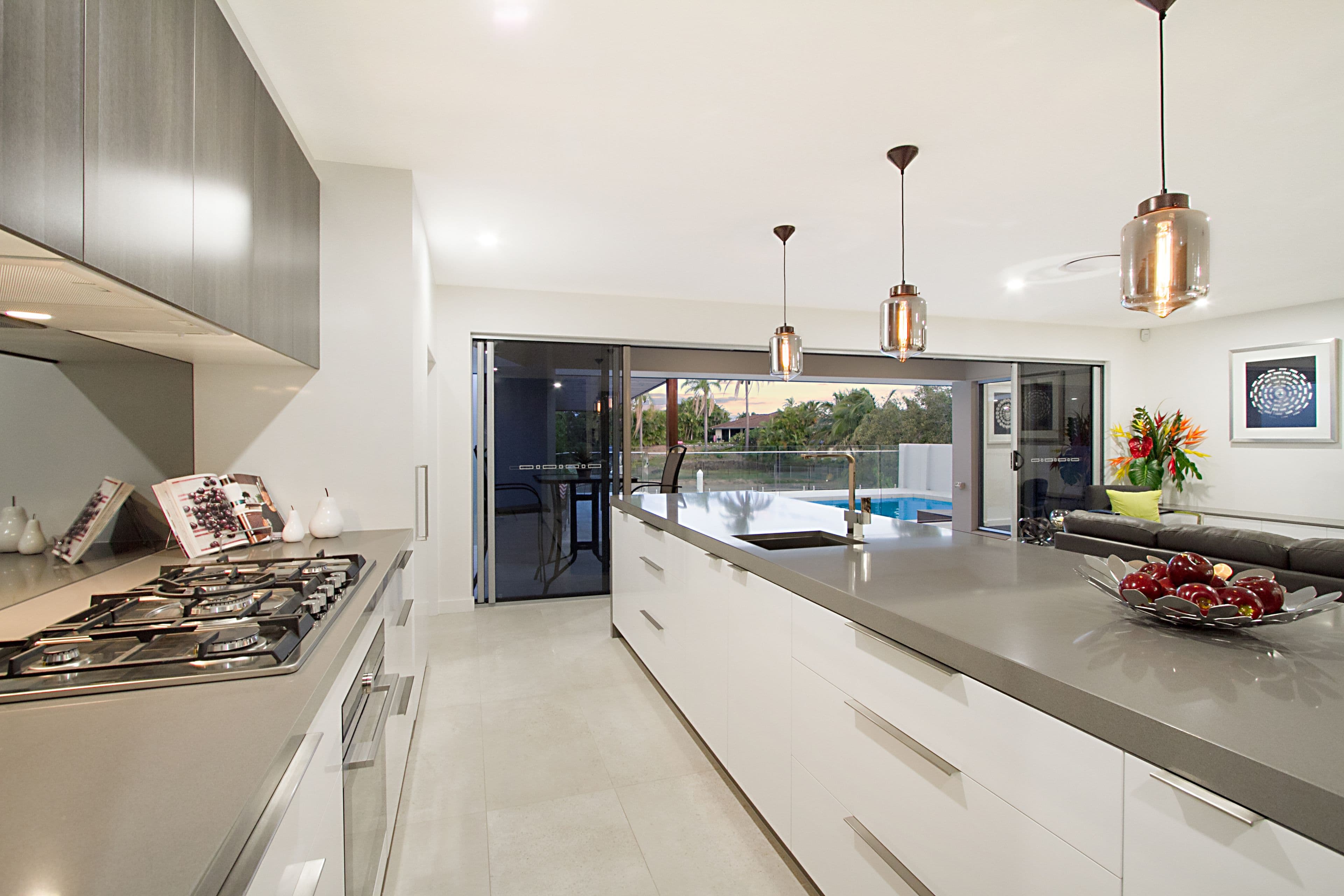27 Claymore Crescent, Sorrento QLD 4217, Sorrento - Thumbnail 4