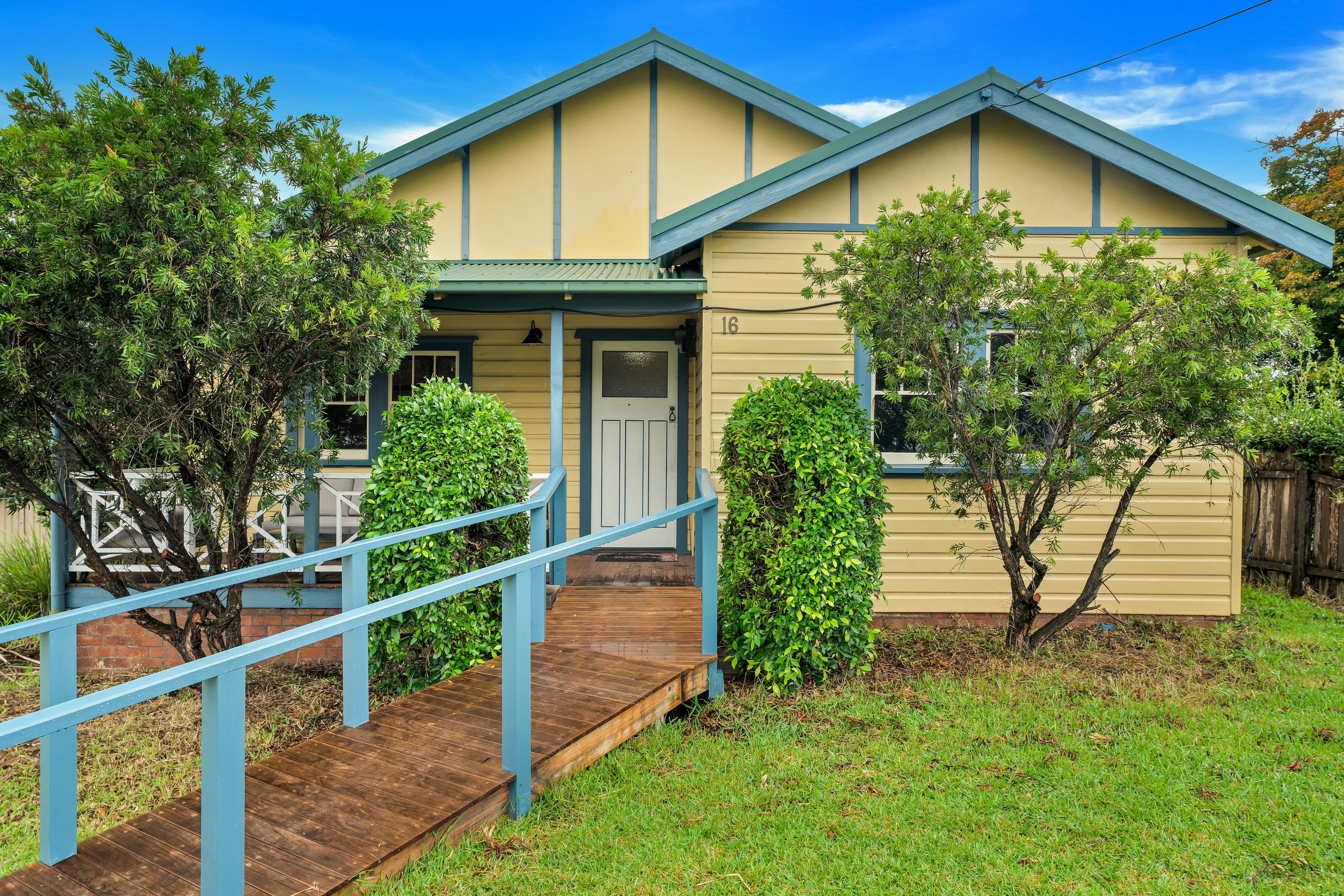 16 Cambewarra Road, Bomaderry NSW 2541, Bomaderry - Image 1