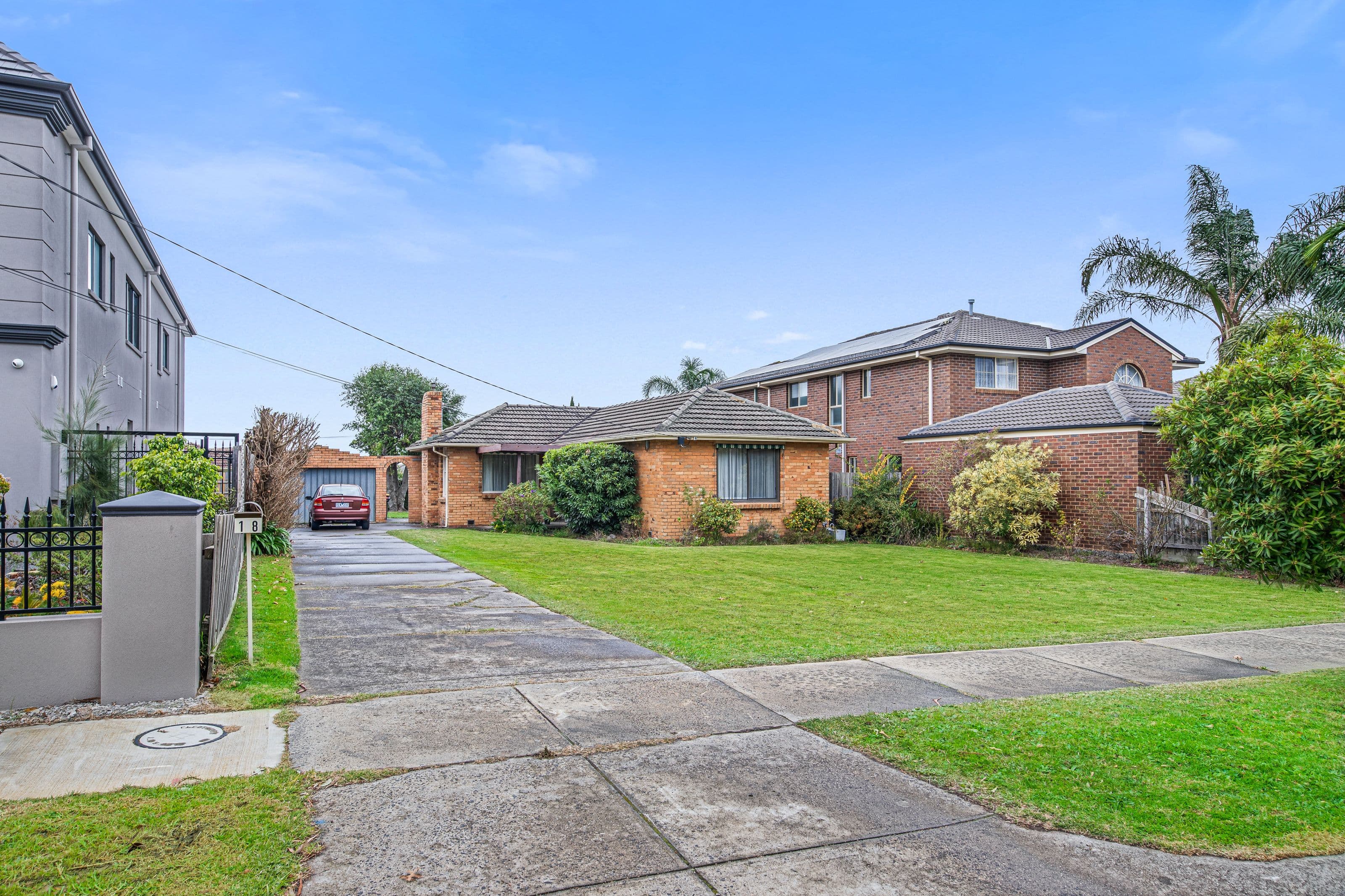 18 Mulgrave Street, Glen Waverley VIC 3150, Glen Waverley - Thumbnail 2