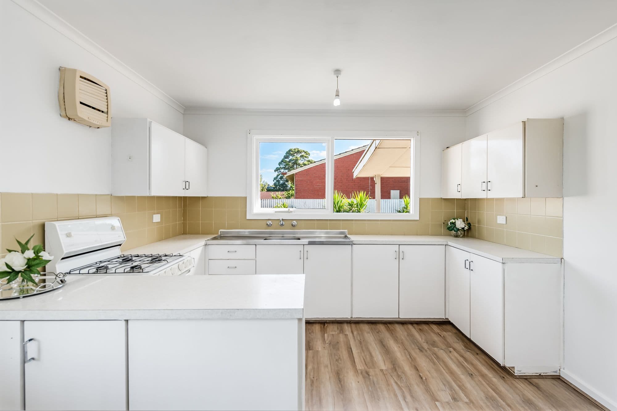 4 Maroonga Crescent, Mount Gambier SA 5290, Mount Gambier - Thumbnail 3