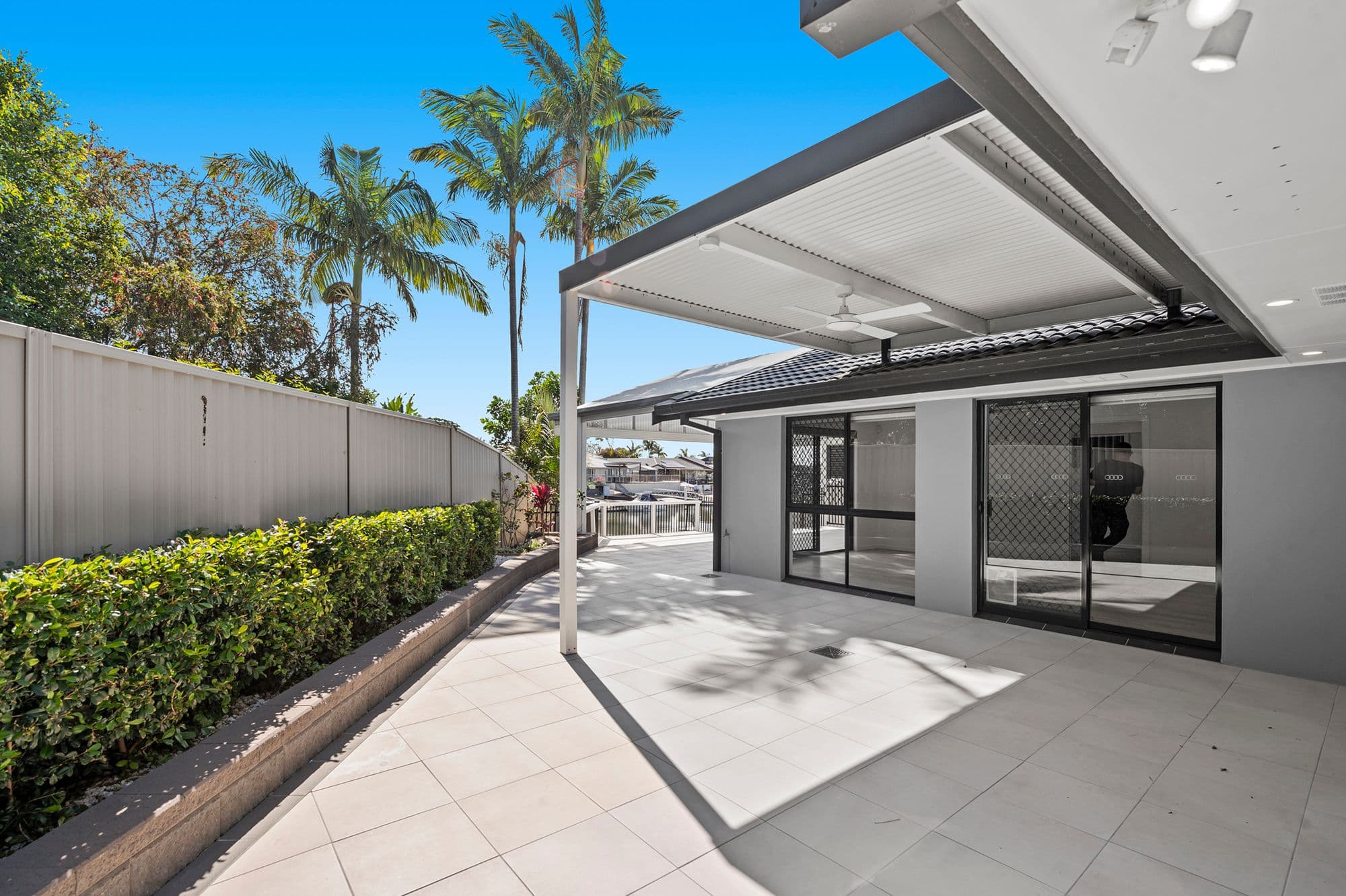 4 Seaspray Street, Paradise Point QLD 4216, Paradise Point - Thumbnail 5