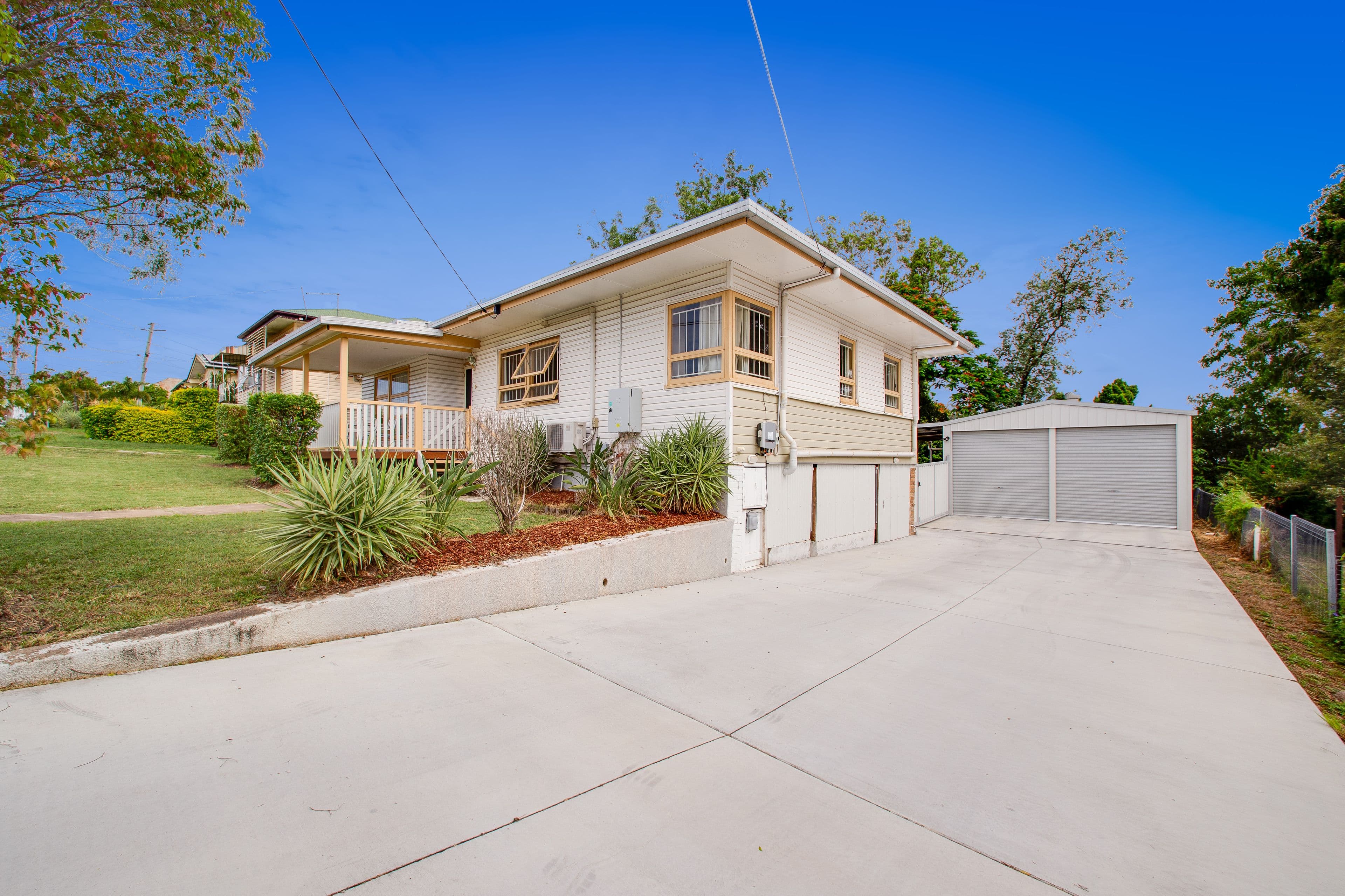 17 Gledson Street, North Booval QLD 4304, North Booval - Thumbnail 2