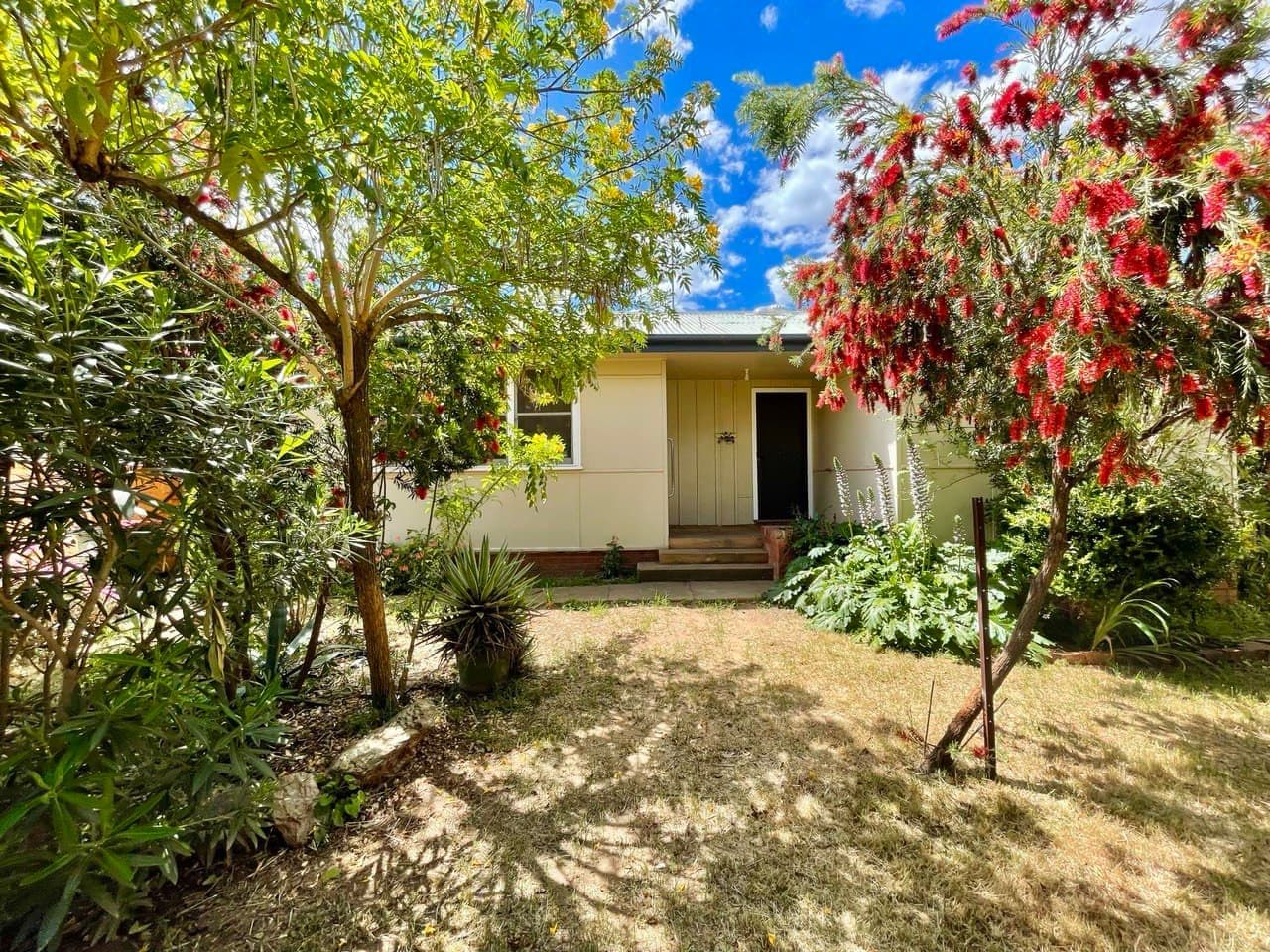 22 Orange Street, Parkes NSW 2870, Parkes - Thumbnail 2