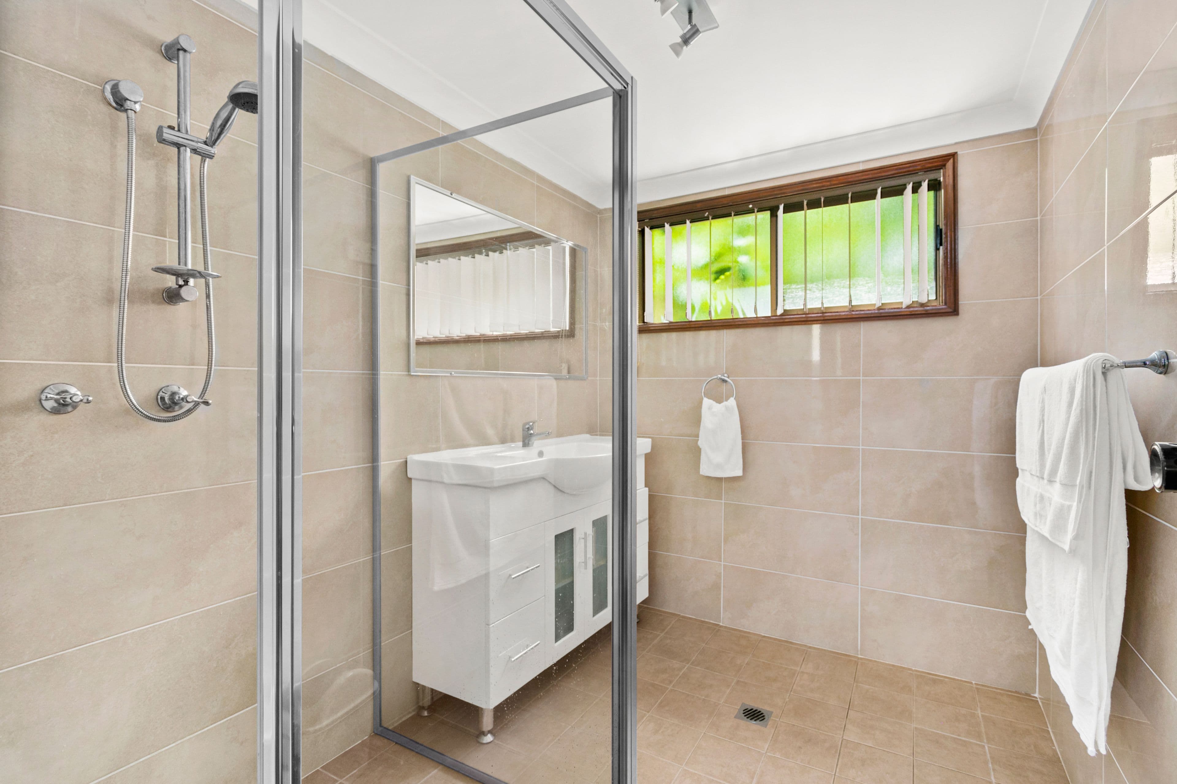 11 Jane Avenue, Warrawong NSW 2502, Warrawong - Thumbnail 5