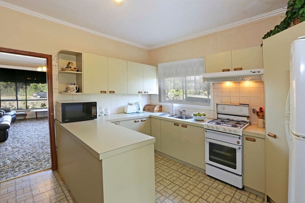 5 Karrin Court, Norlane VIC 3214, Norlane - Thumbnail 4