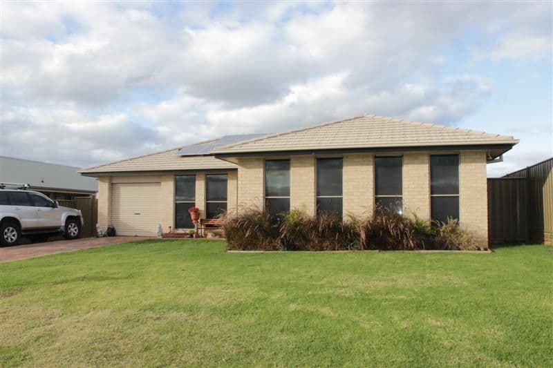 24 Arthur Summons Street, DUBBO NSW 2830, Dubbo - Image 1