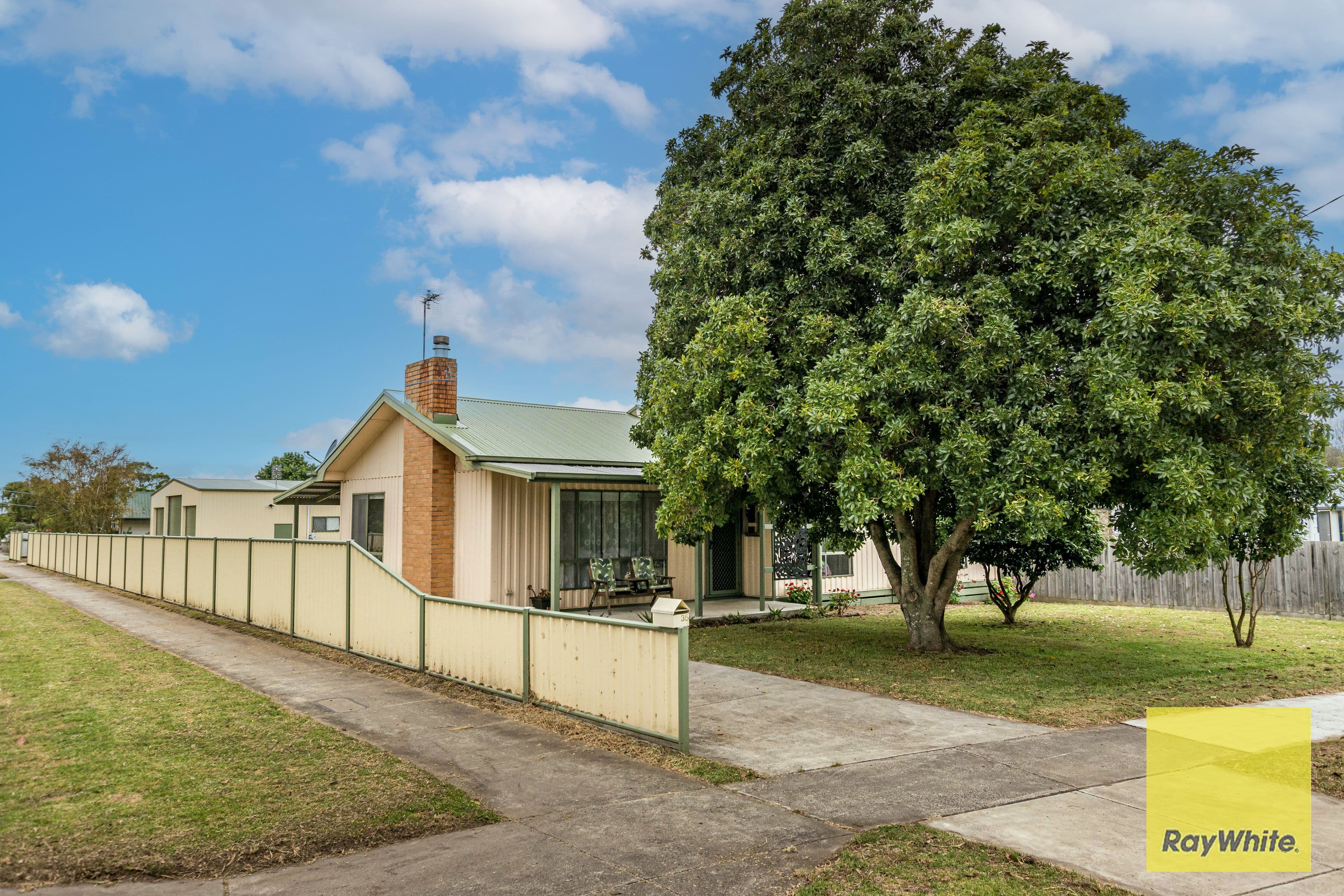 35 Harriet Street, Toora VIC 3962, Toora - Thumbnail 2