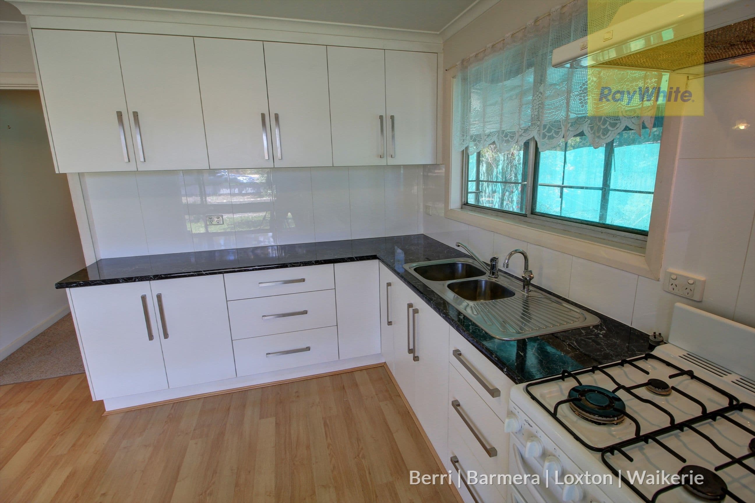 70 Tobruk Terrace, Loxton SA 5333, Loxton - Thumbnail 3