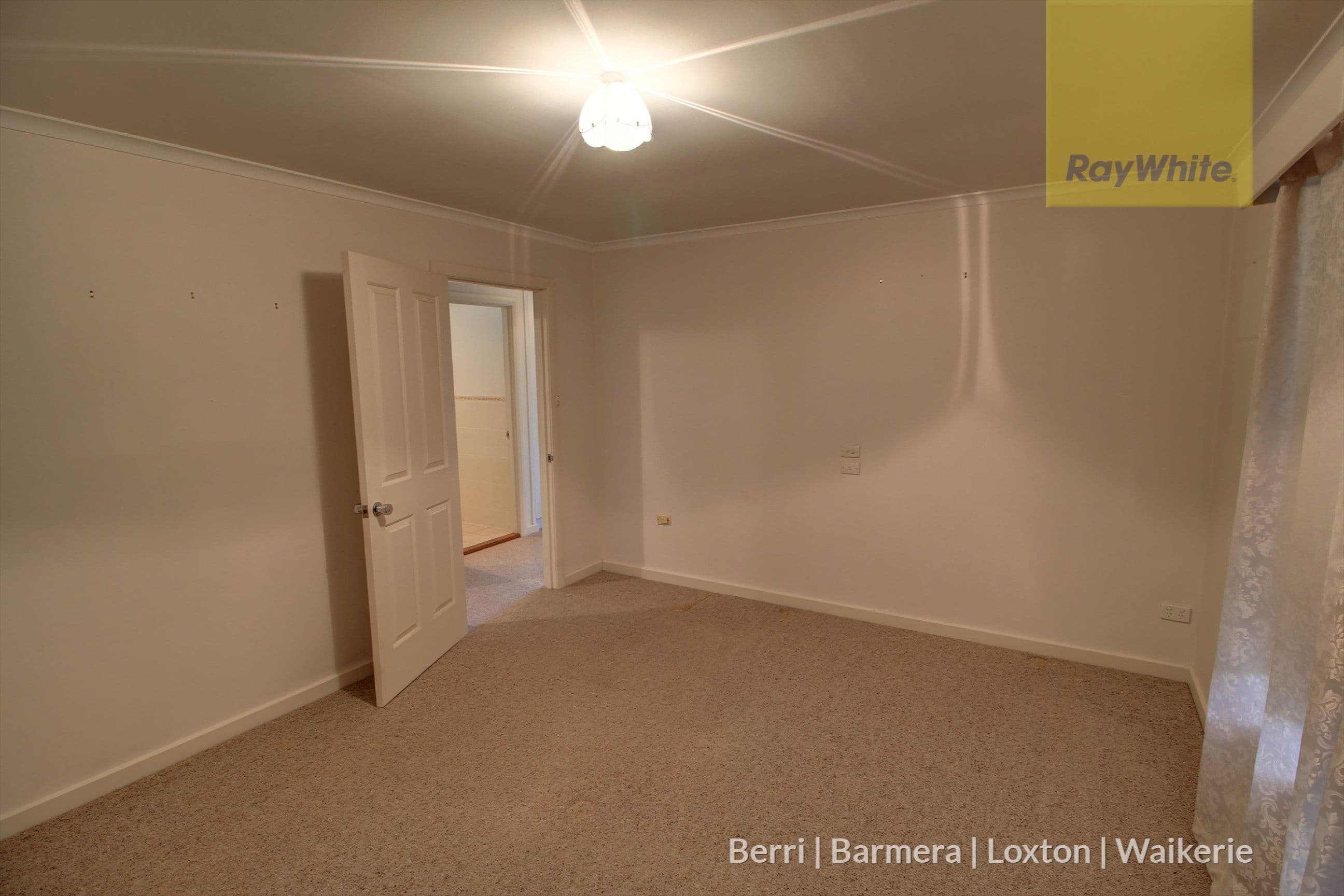 70 Tobruk Terrace, Loxton SA 5333, Loxton - Thumbnail 6