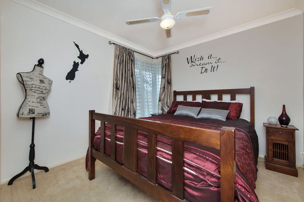 6 McGrath Court, ORMEAU HILLS QLD 4208, Ormeau Hills - Thumbnail 8