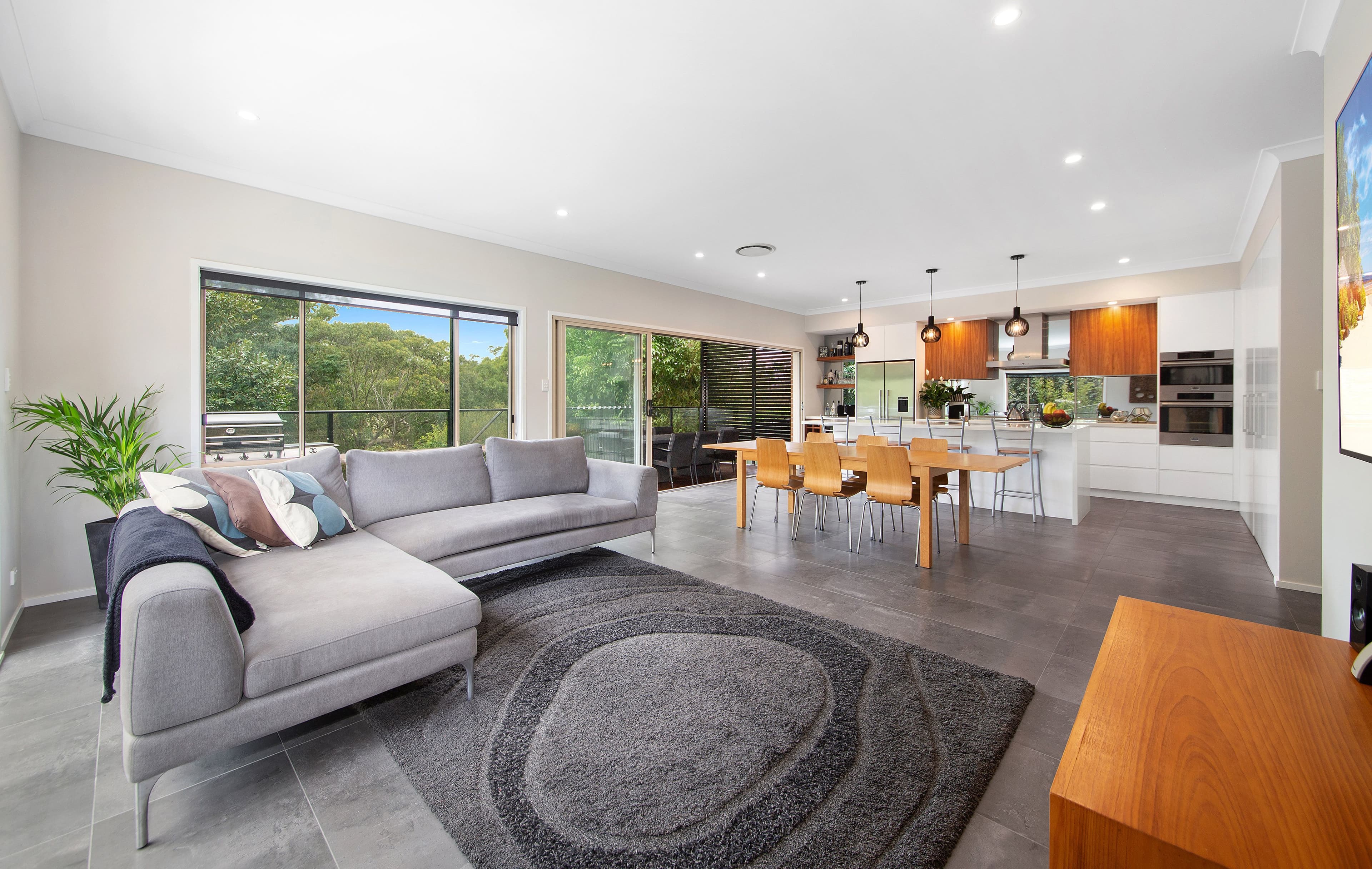 9 Priest Place, Barden Ridge - Image 1
