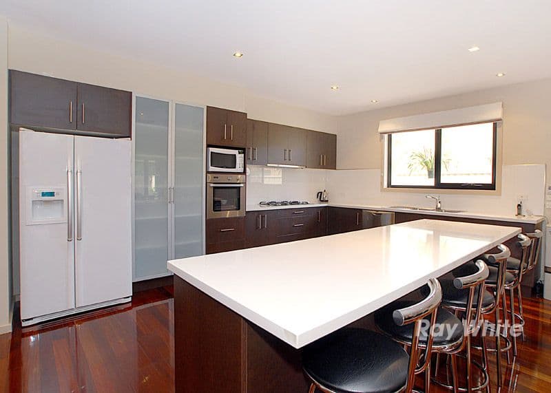 7 Latrobe Avenue, KEYSBOROUGH VIC 3173, Keysborough - Thumbnail 4