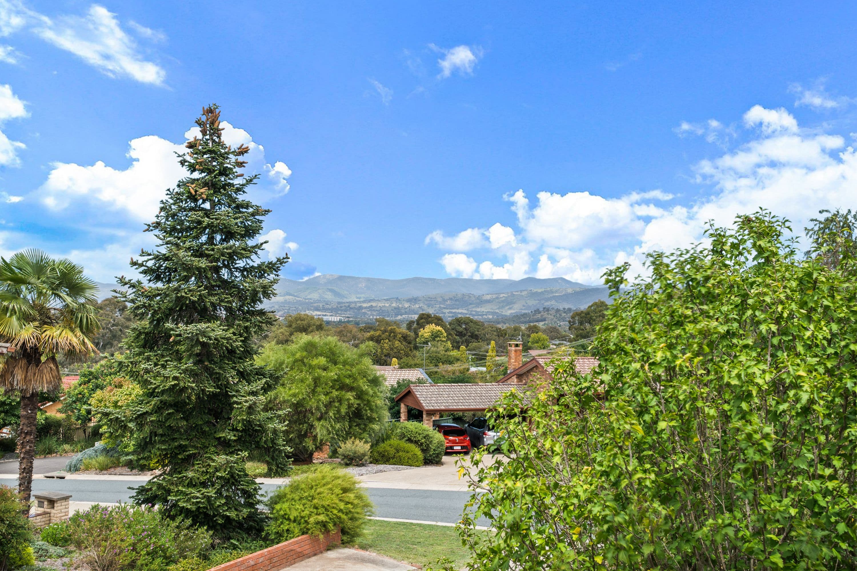 30 McLarty Court, Kambah ACT 2902, Kambah - Thumbnail 2