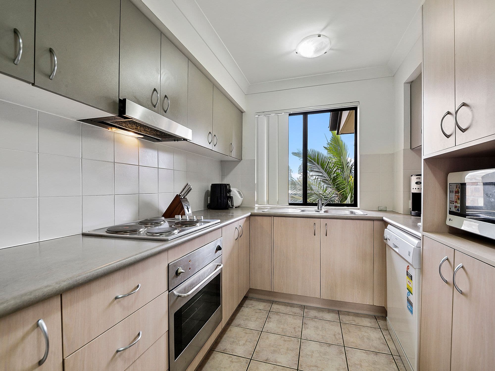 37 Rise Street, Mount Gravatt East QLD 4122, Mount Gravatt East - Thumbnail 5