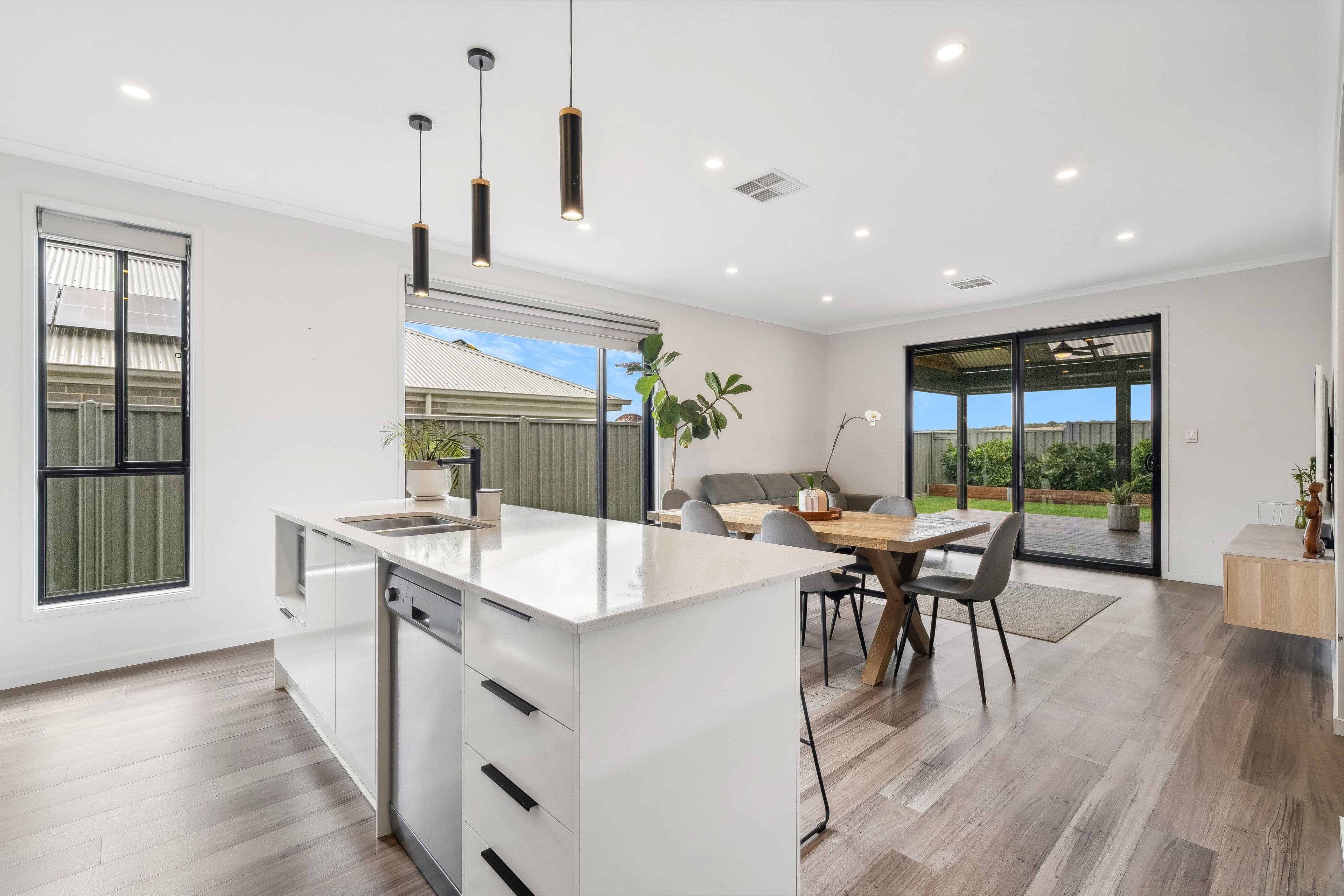 8 Harmon Street, Seaford Heights SA 5169, Seaford Heights - Thumbnail 6