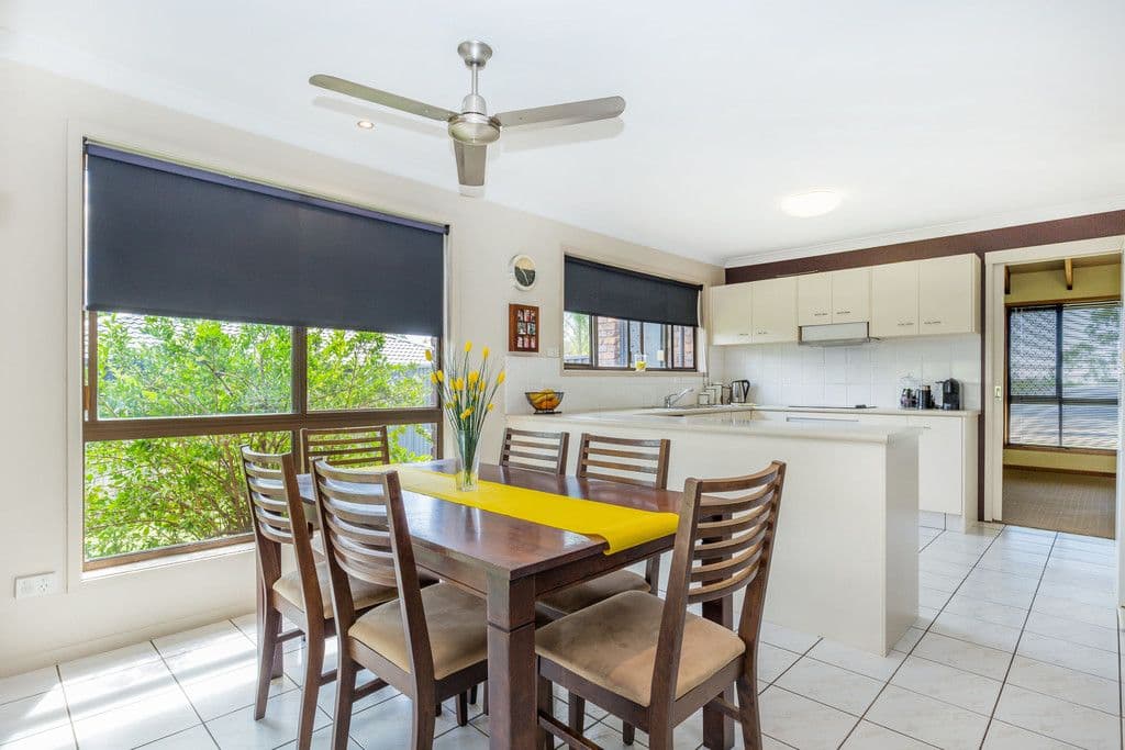 20 Ridgevale Drive, Helensvale QLD 4212, Helensvale - Thumbnail 2
