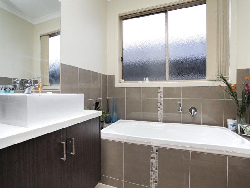 5 Bursaria Drive, Caroline Springs - Thumbnail 7