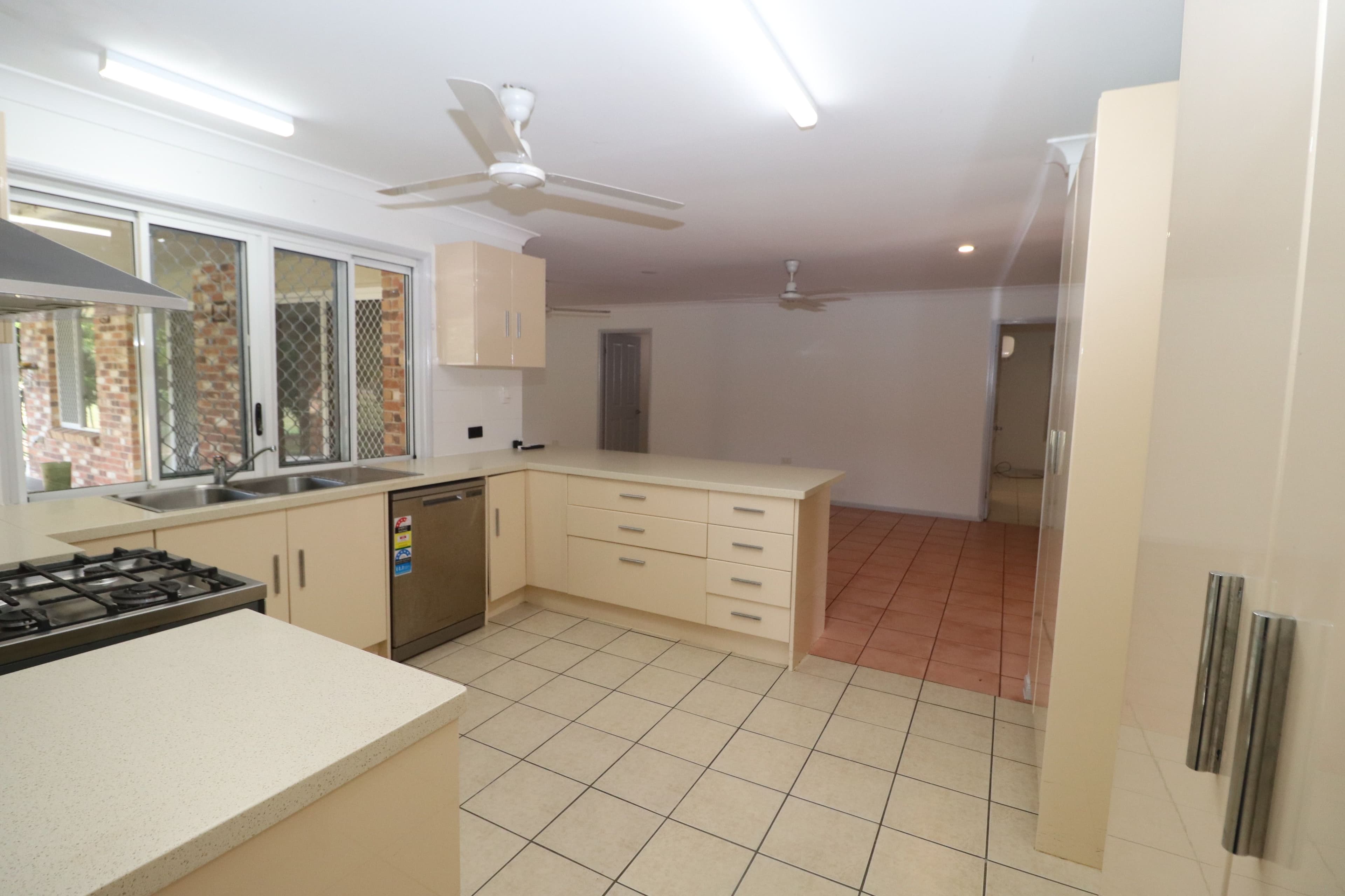 3 - 5 Rosella Street, Forrest Beach QLD 4850, Forrest Beach - Thumbnail 2