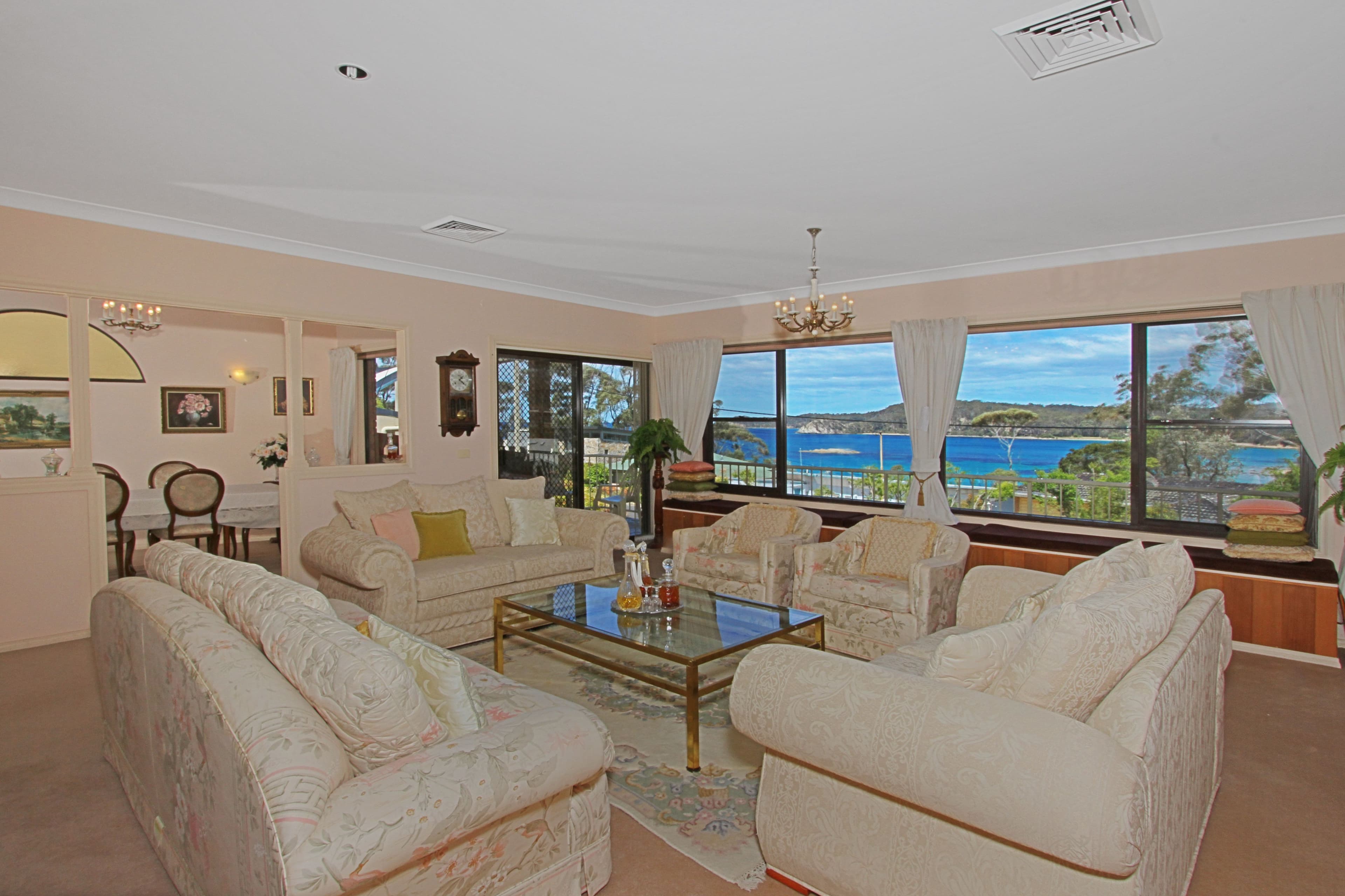 17 Denham Avenue, Denhams Beach - Image 1