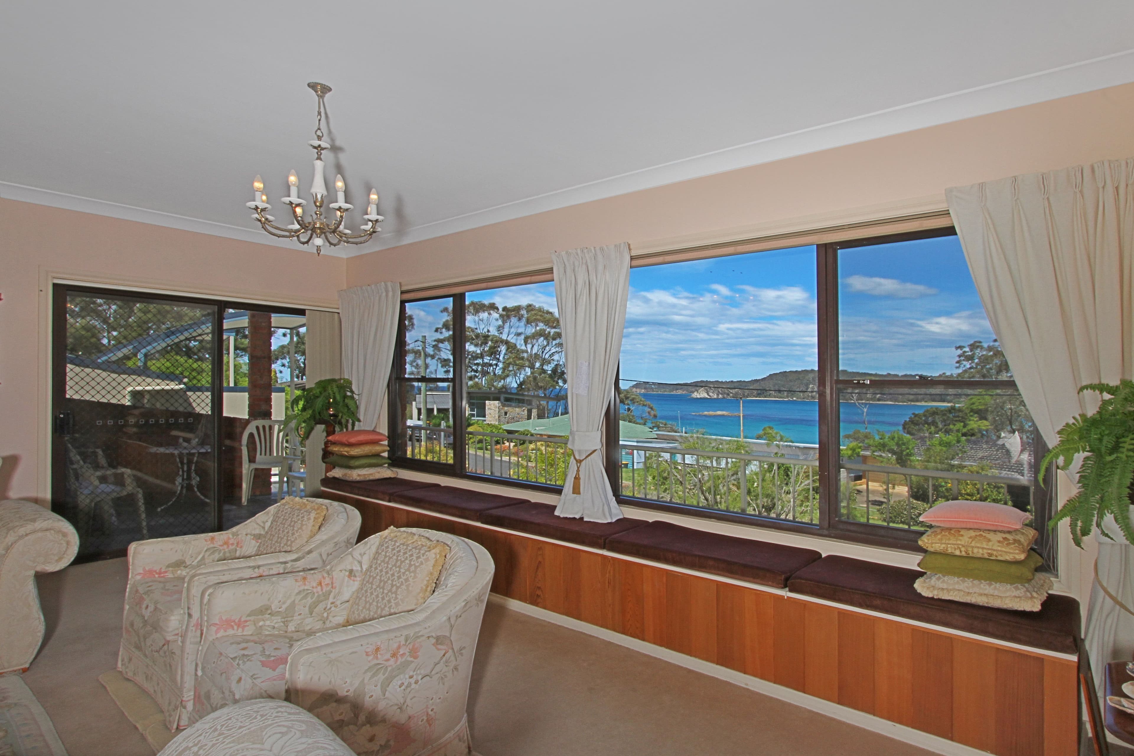 17 Denham Avenue, Denhams Beach - Thumbnail 2