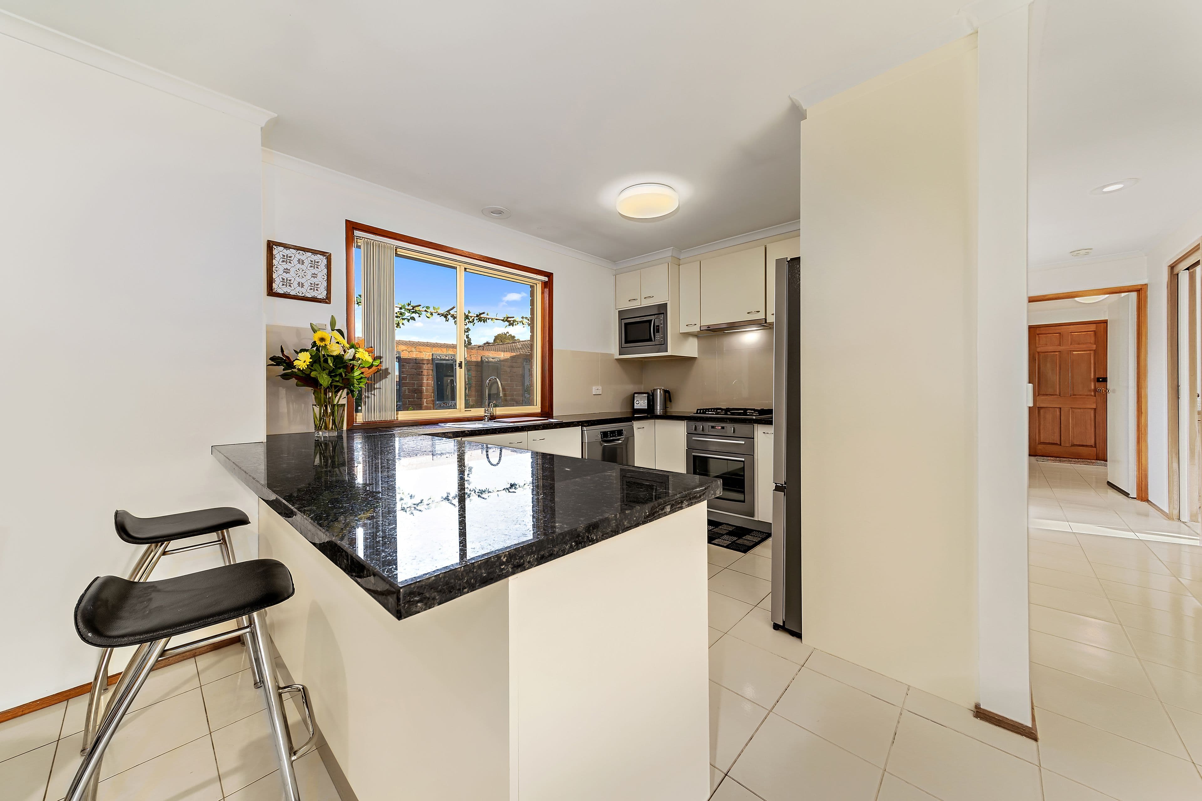 57 Bundanoon Avenue, Sunbury, Sunbury - Thumbnail 4