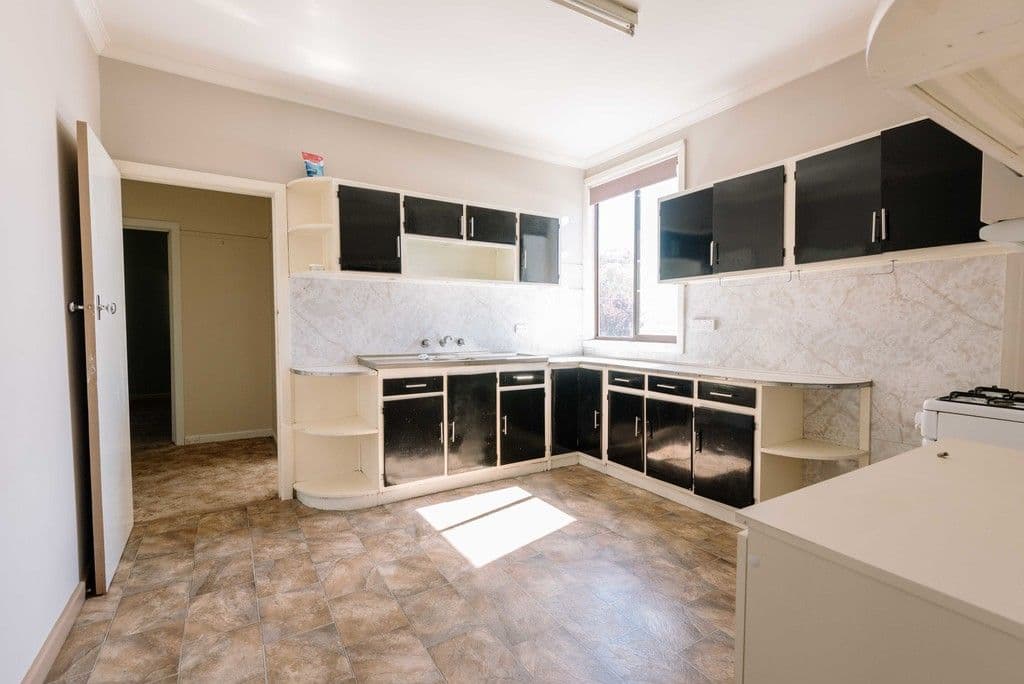 13 Rusden Court, Armidale NSW 2350, Armidale - Thumbnail 2