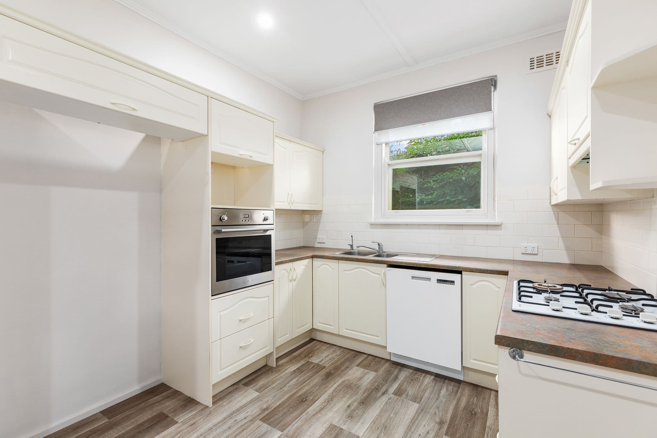 86 Harrald Street, Mount Gambier SA 5290, Mount Gambier - Thumbnail 6