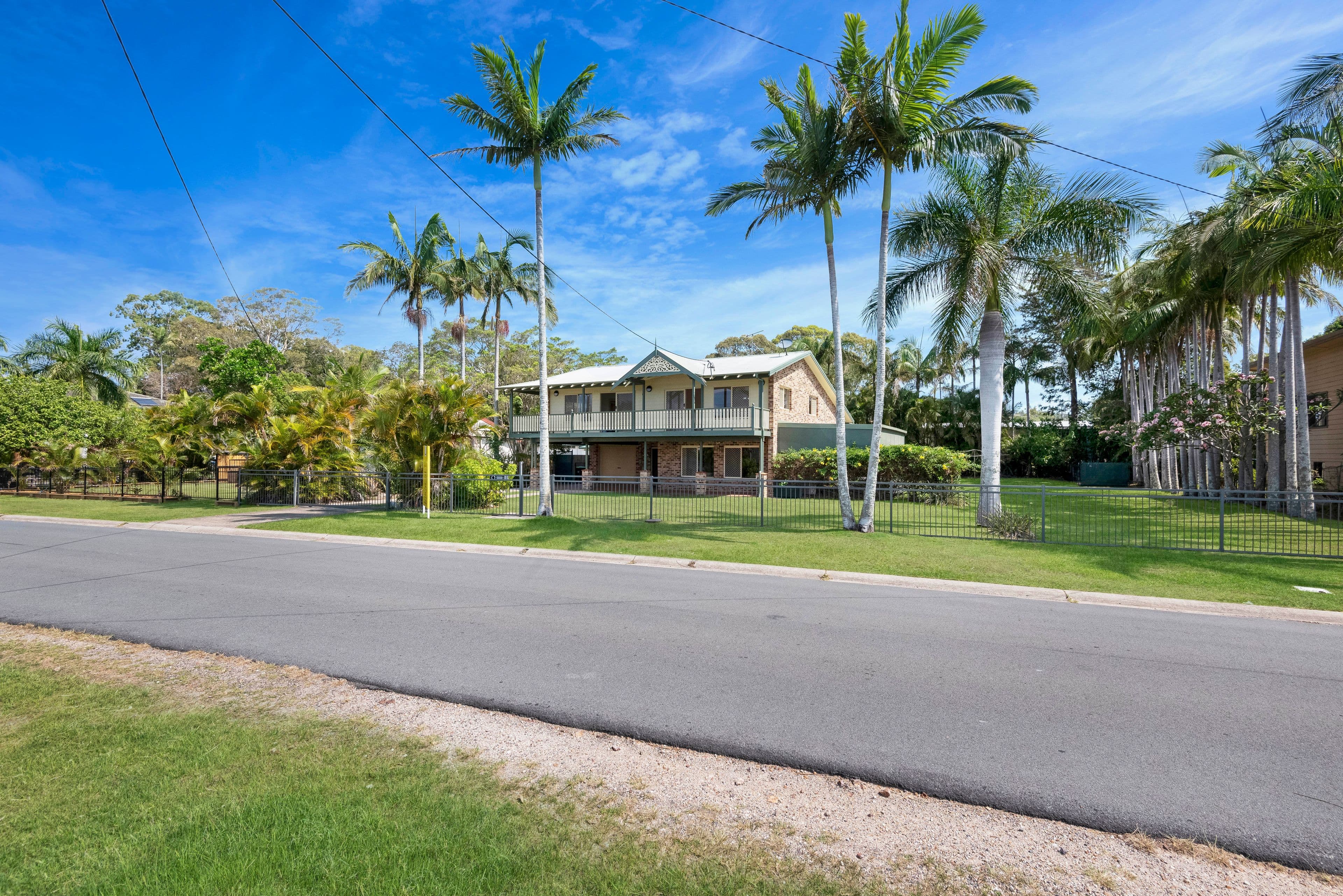 14 Philp Parade, Tweed Heads South - Image 1