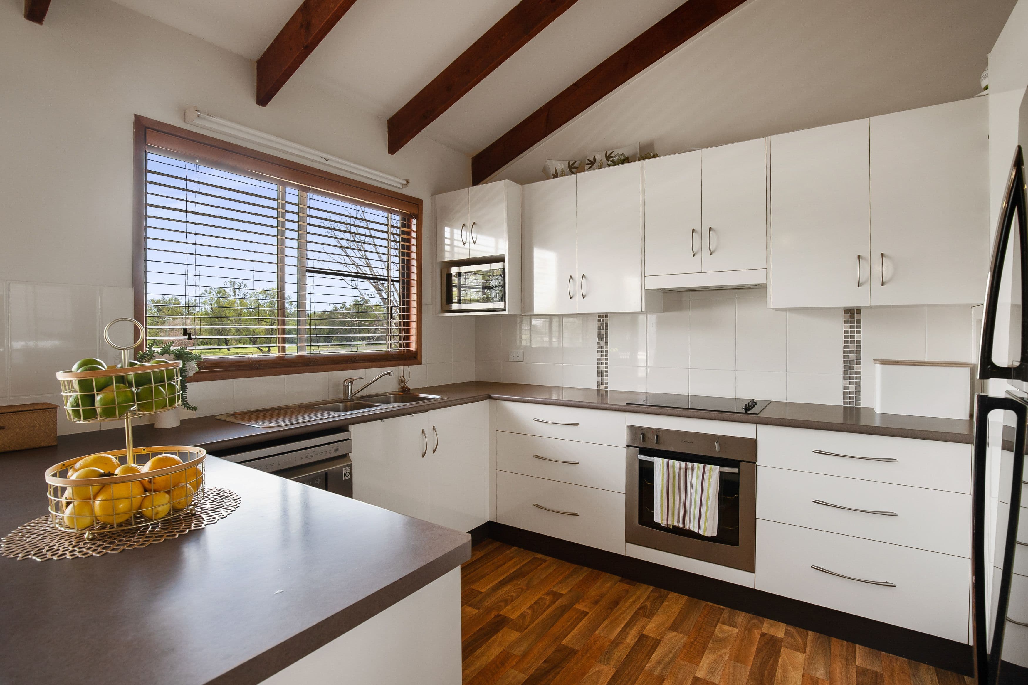 6 Fysh Street, Emerald QLD 4720, Emerald - Thumbnail 5