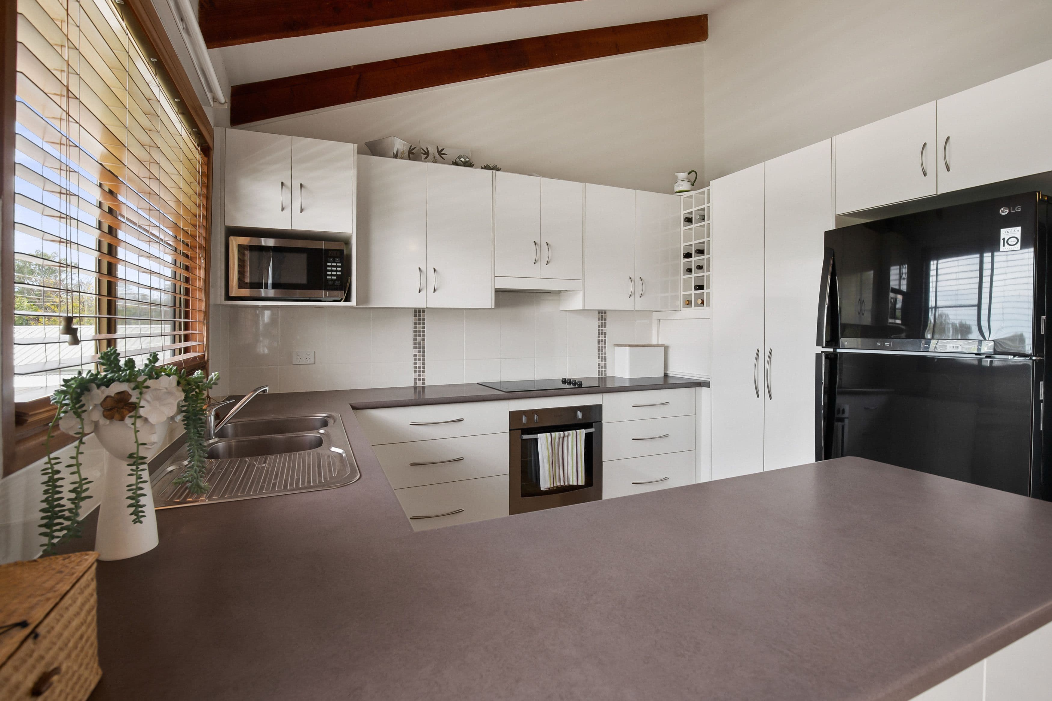 6 Fysh Street, Emerald QLD 4720, Emerald - Thumbnail 6