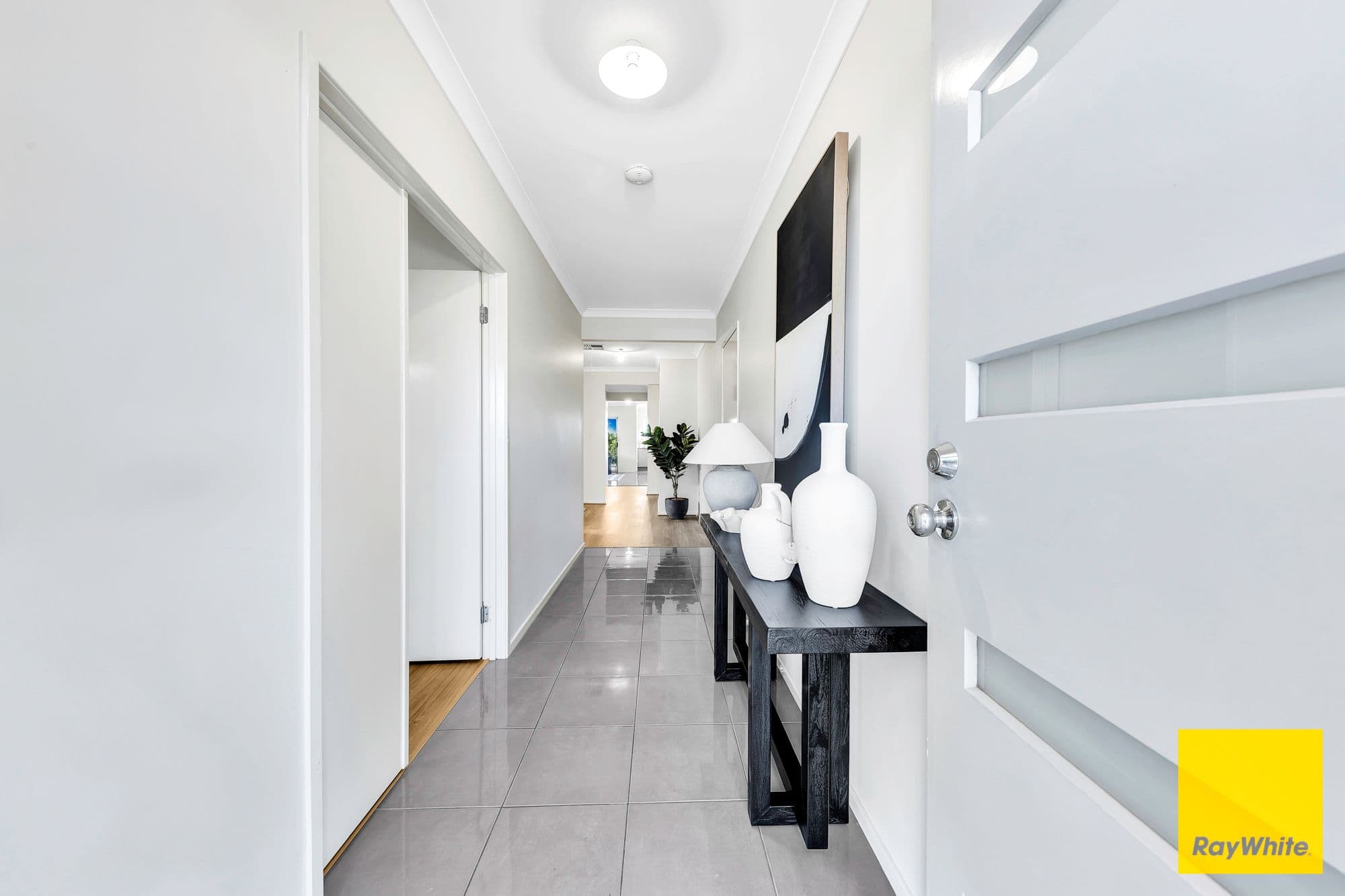 15 Cloverdale Road, Tarneit VIC 3029, Tarneit - Thumbnail 3