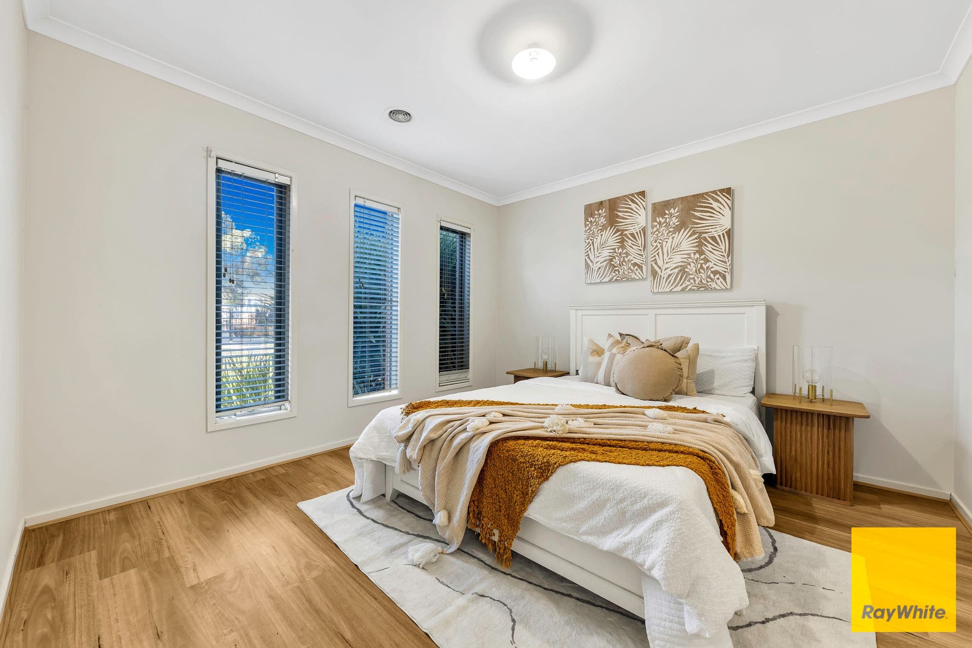 15 Cloverdale Road, Tarneit VIC 3029, Tarneit - Thumbnail 4