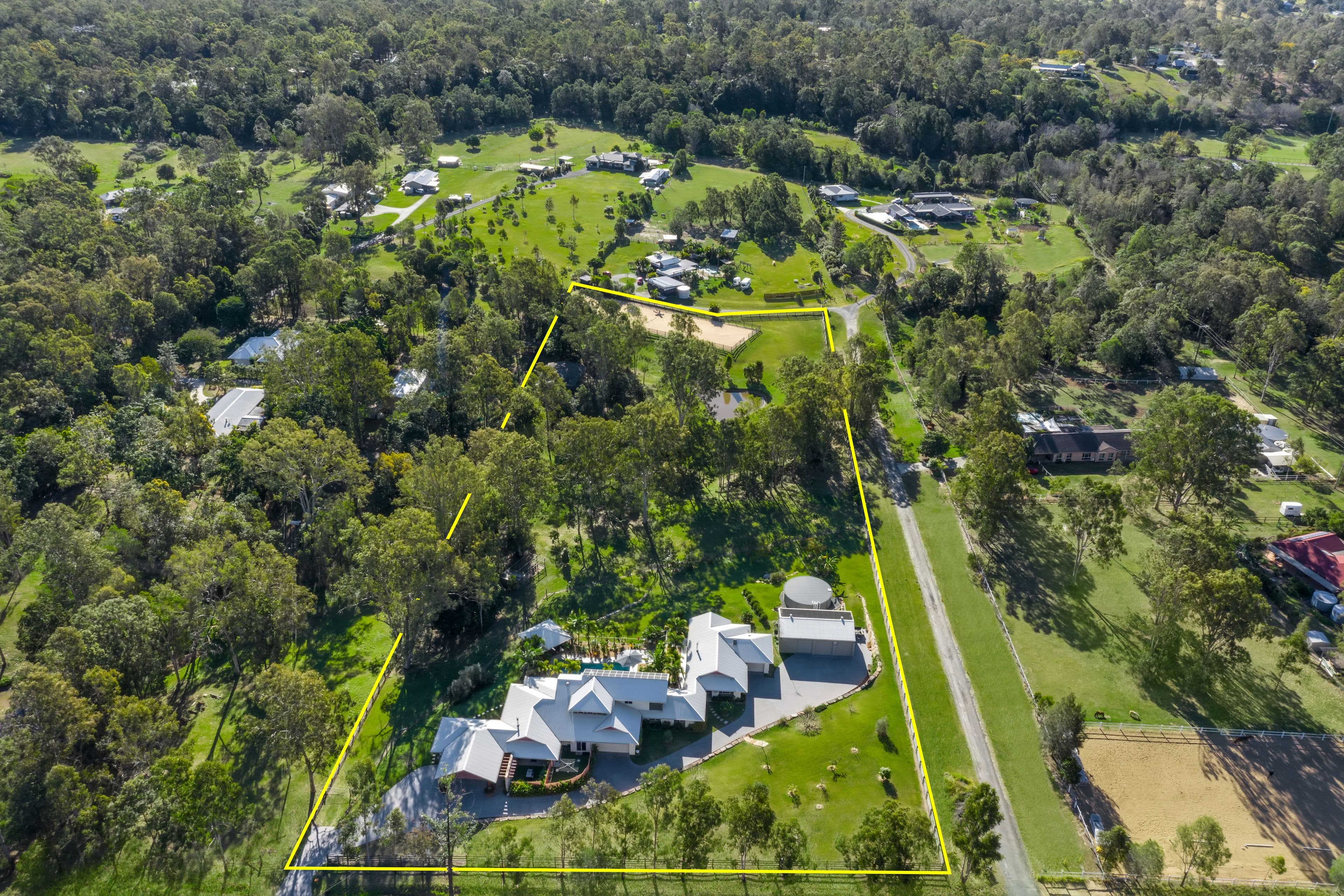 16 Davison Road, Camp Mountain QLD 4520, Camp Mountain - Thumbnail 2