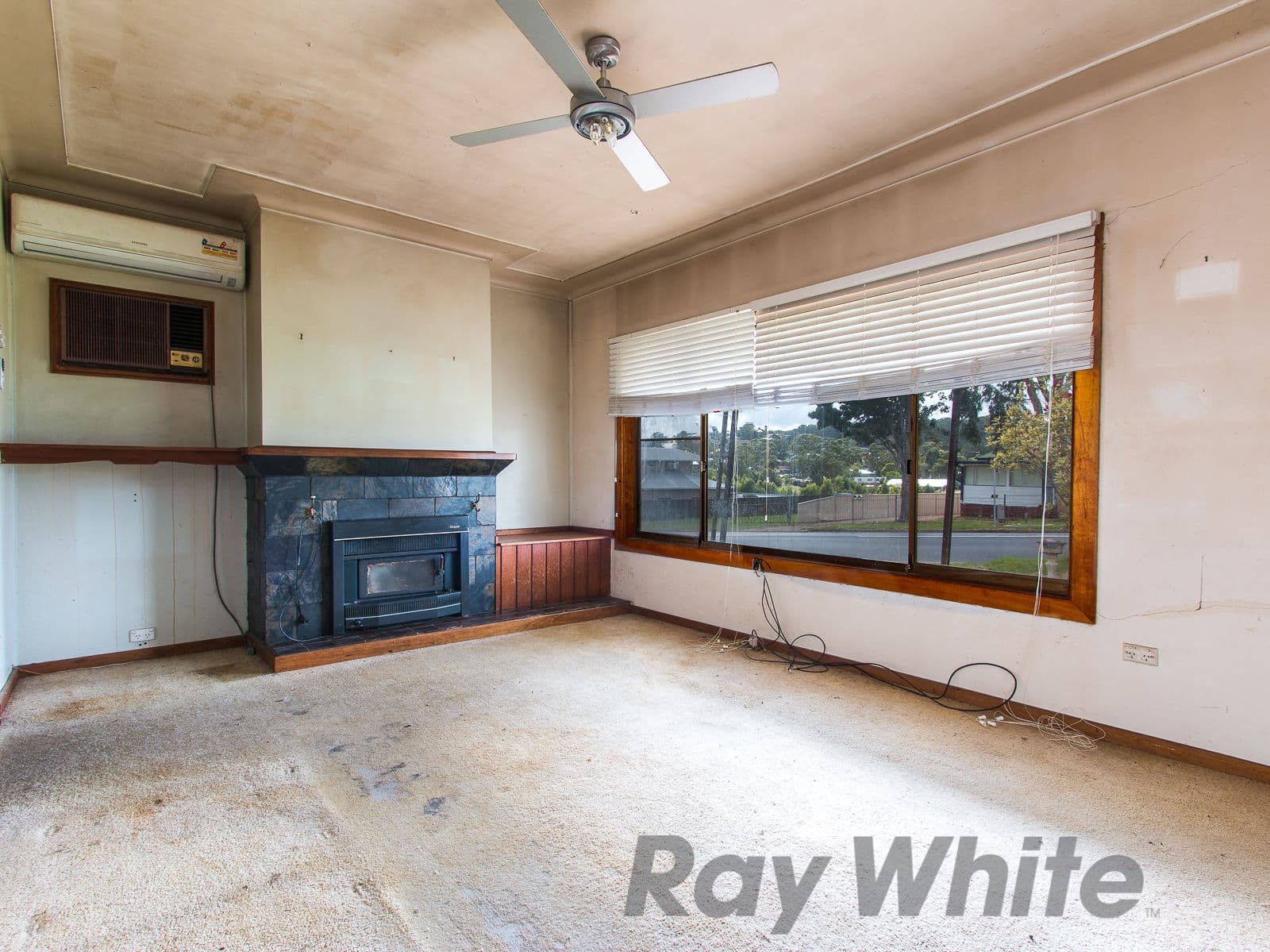94 Cardiff Road, Elermore Vale - Thumbnail 2
