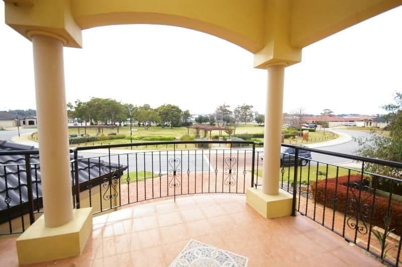 19 Renner Circle, WANNEROO WA 6065, Wanneroo - Thumbnail 4
