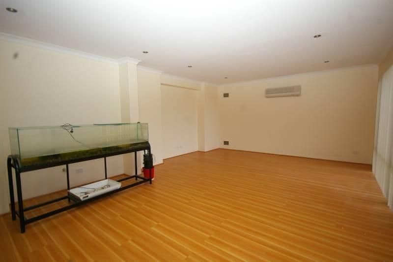 19 Renner Circle, WANNEROO WA 6065, Wanneroo - Thumbnail 5