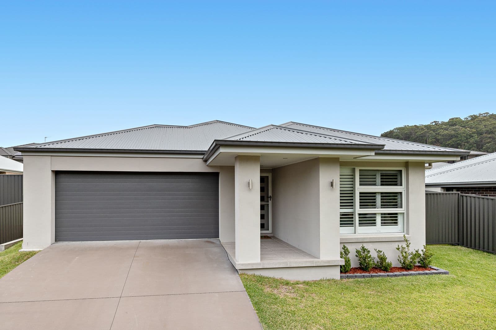 25 Floresta Crescent, Cameron Park - Image 1