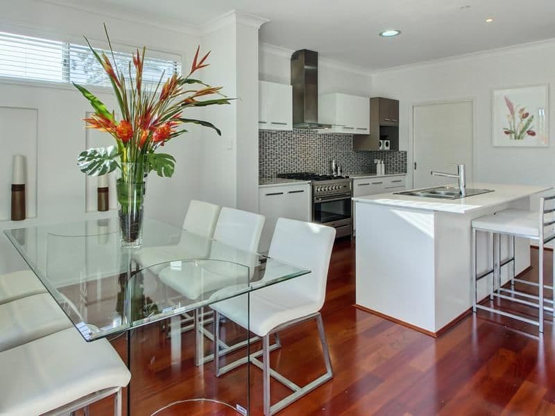 28 Tamaree Avenue, WYNNUM QLD 4178, Wynnum - Thumbnail 4