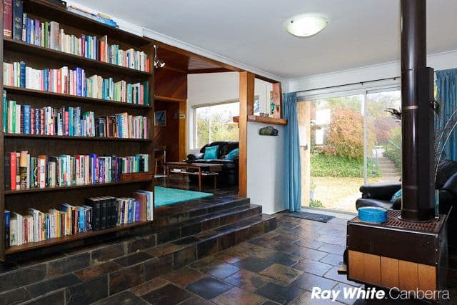 8 Deeban Place, NARRABUNDAH ACT 2604, Narrabundah - Thumbnail 5