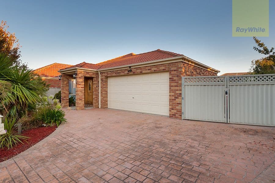 19 Mosman Way, Craigieburn VIC 3064, Craigieburn - Thumbnail 2