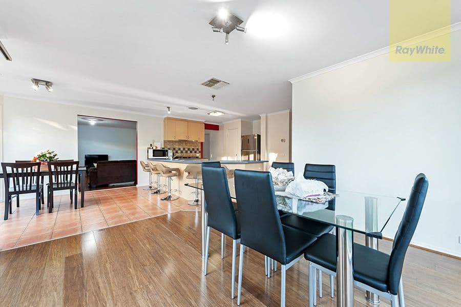 19 Mosman Way, Craigieburn VIC 3064, Craigieburn - Thumbnail 6